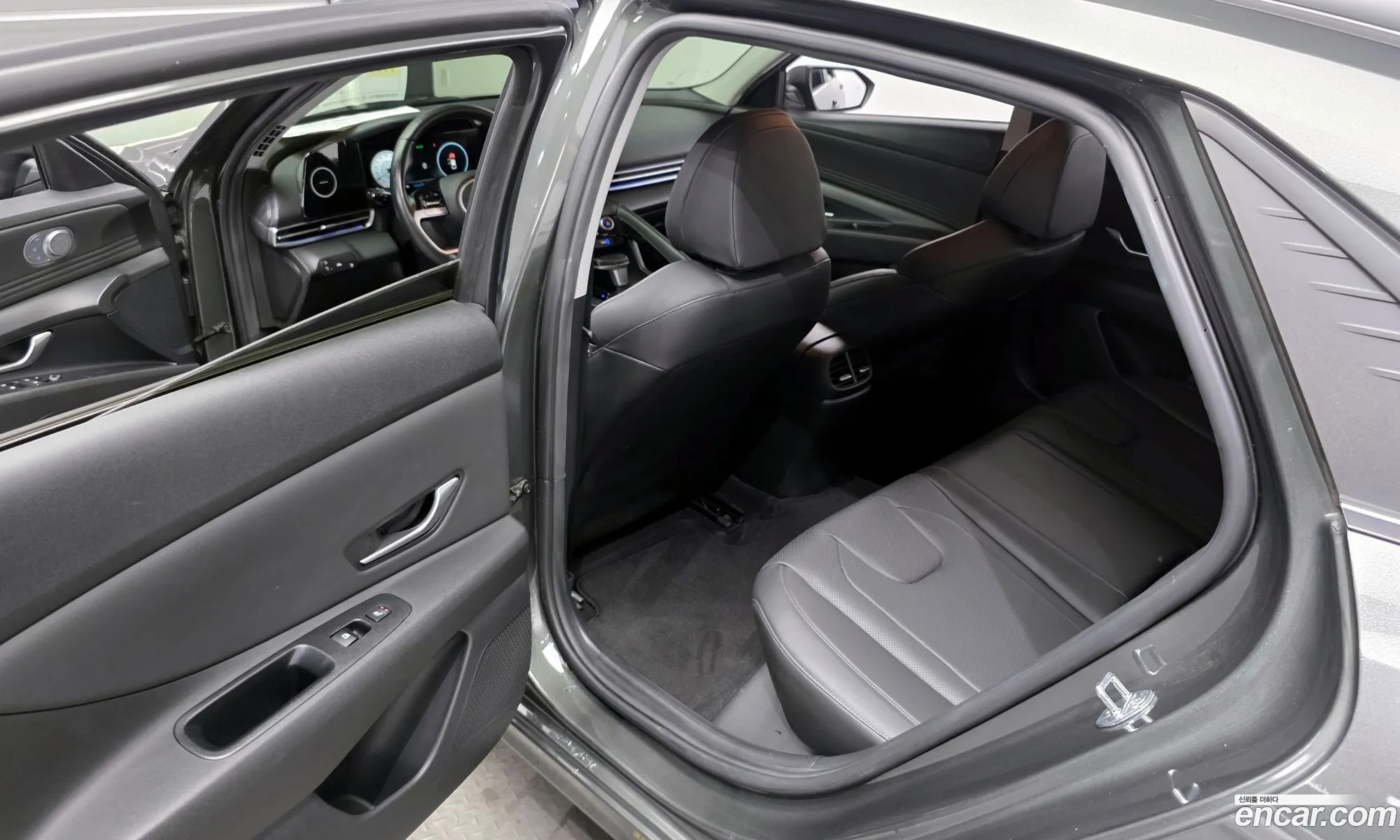 Hyundai Elantra 2020 — 9