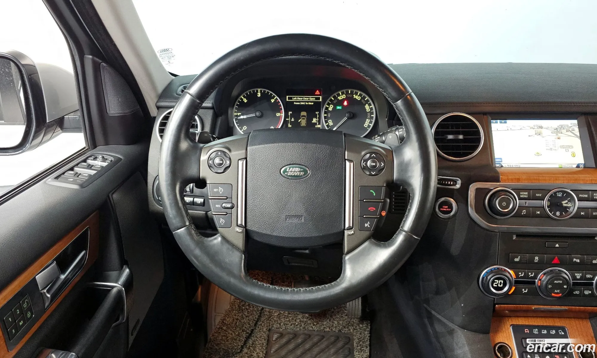 Land Rover Discovery 4 2014 — 2
