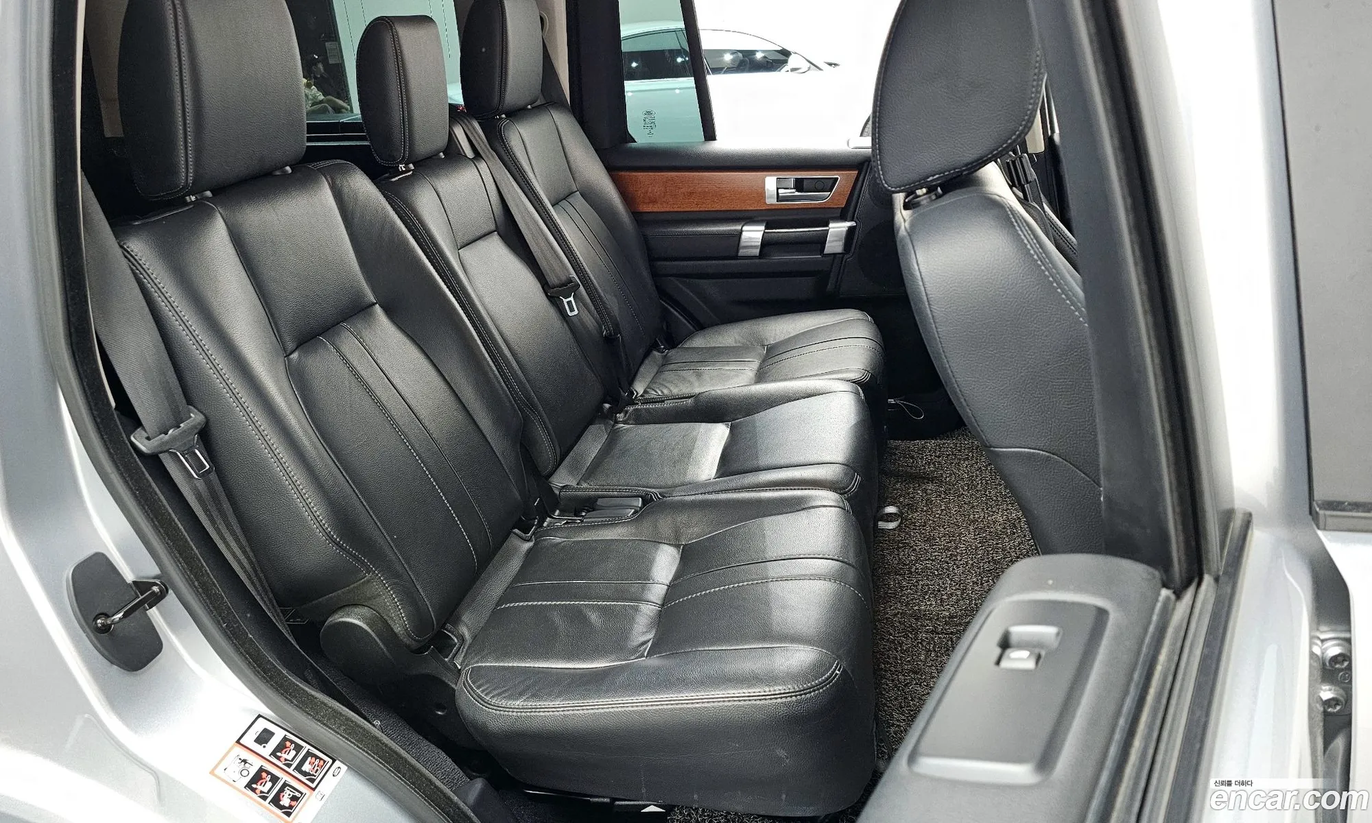 Land Rover Discovery 4 2014 — 12