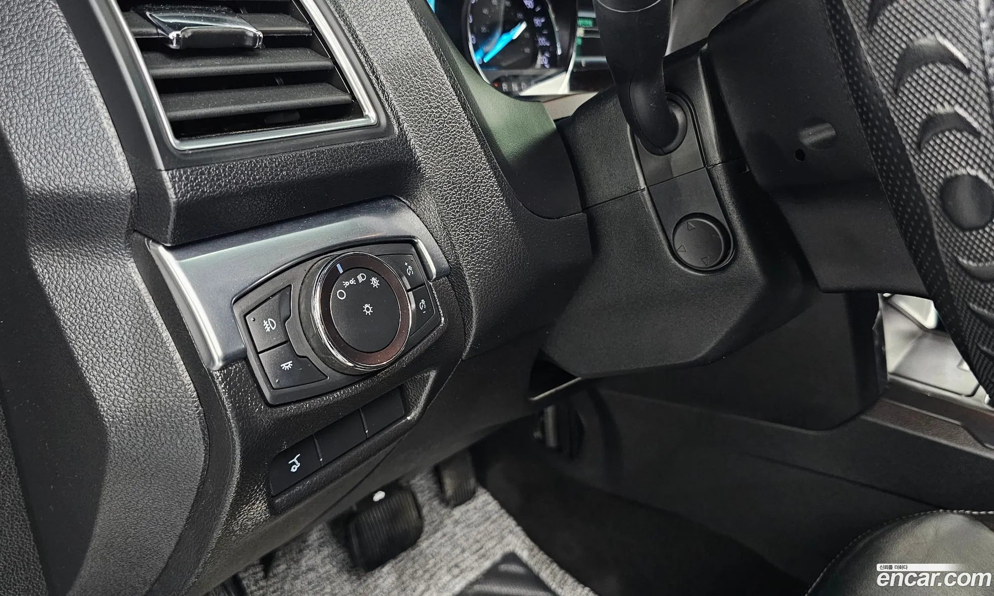 Ford Explorer 2019 1FM5K8FH1KGA56207 — 15
