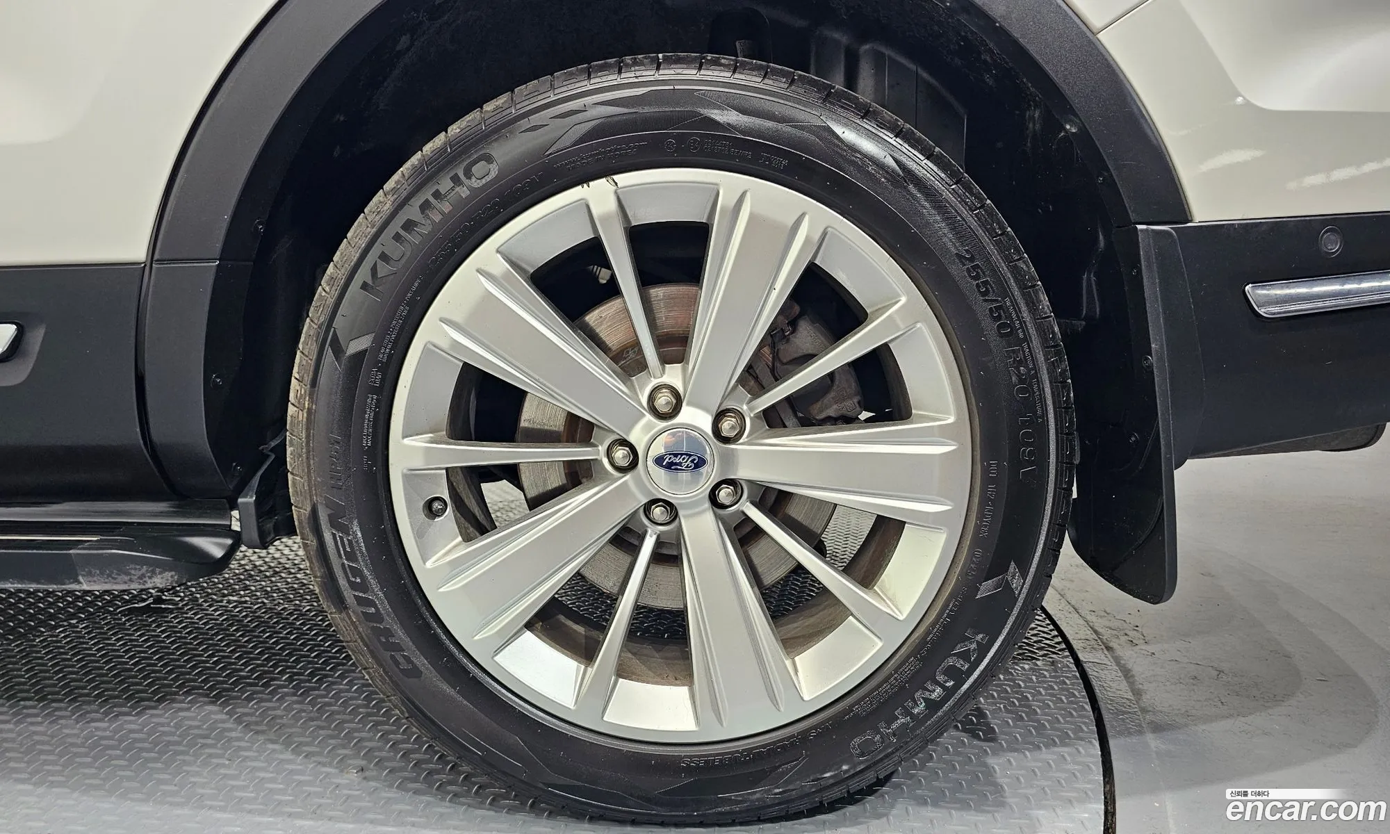 Ford Explorer 2019 1FM5K8FH1KGA56207 — 21