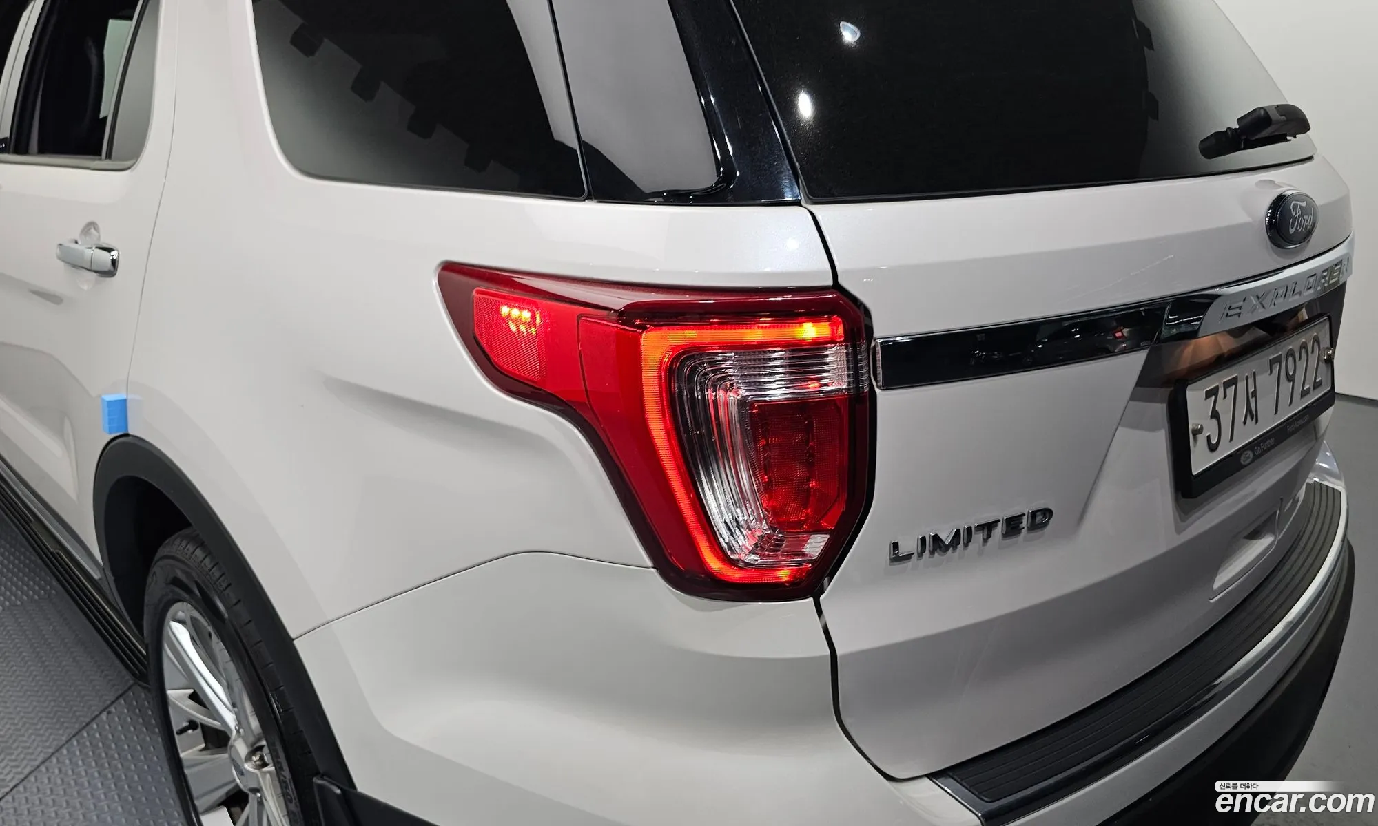 Ford Explorer 2019 1FM5K8FH1KGA56207 — 22
