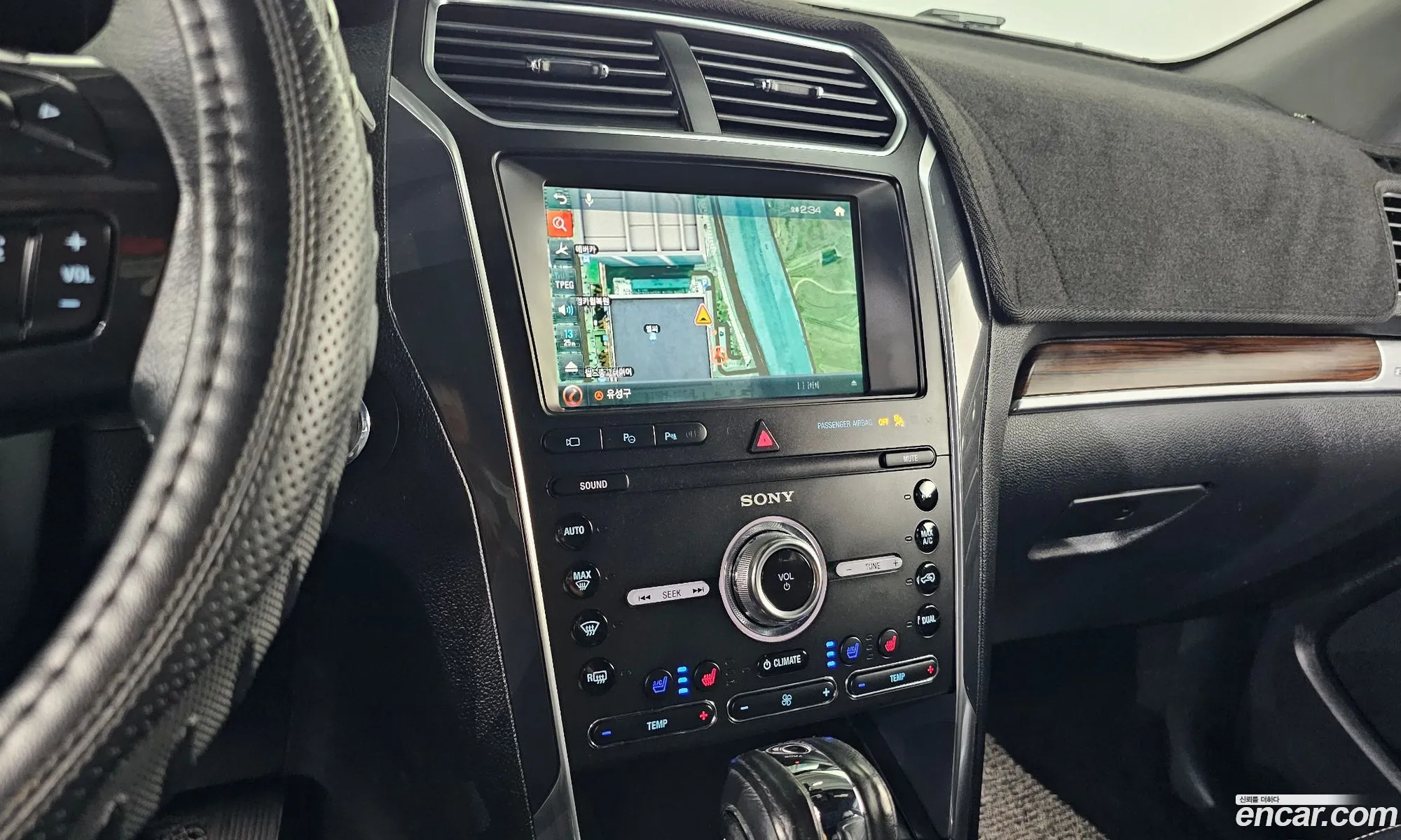 Ford Explorer 2019 1FM5K8FH1KGA56207 — 25
