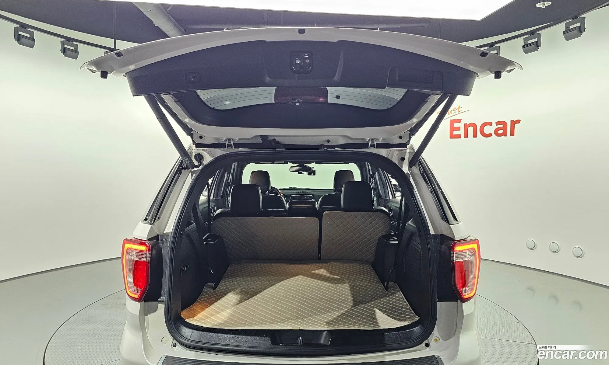 Ford Explorer 2019 1FM5K8FH1KGA56207 — 6