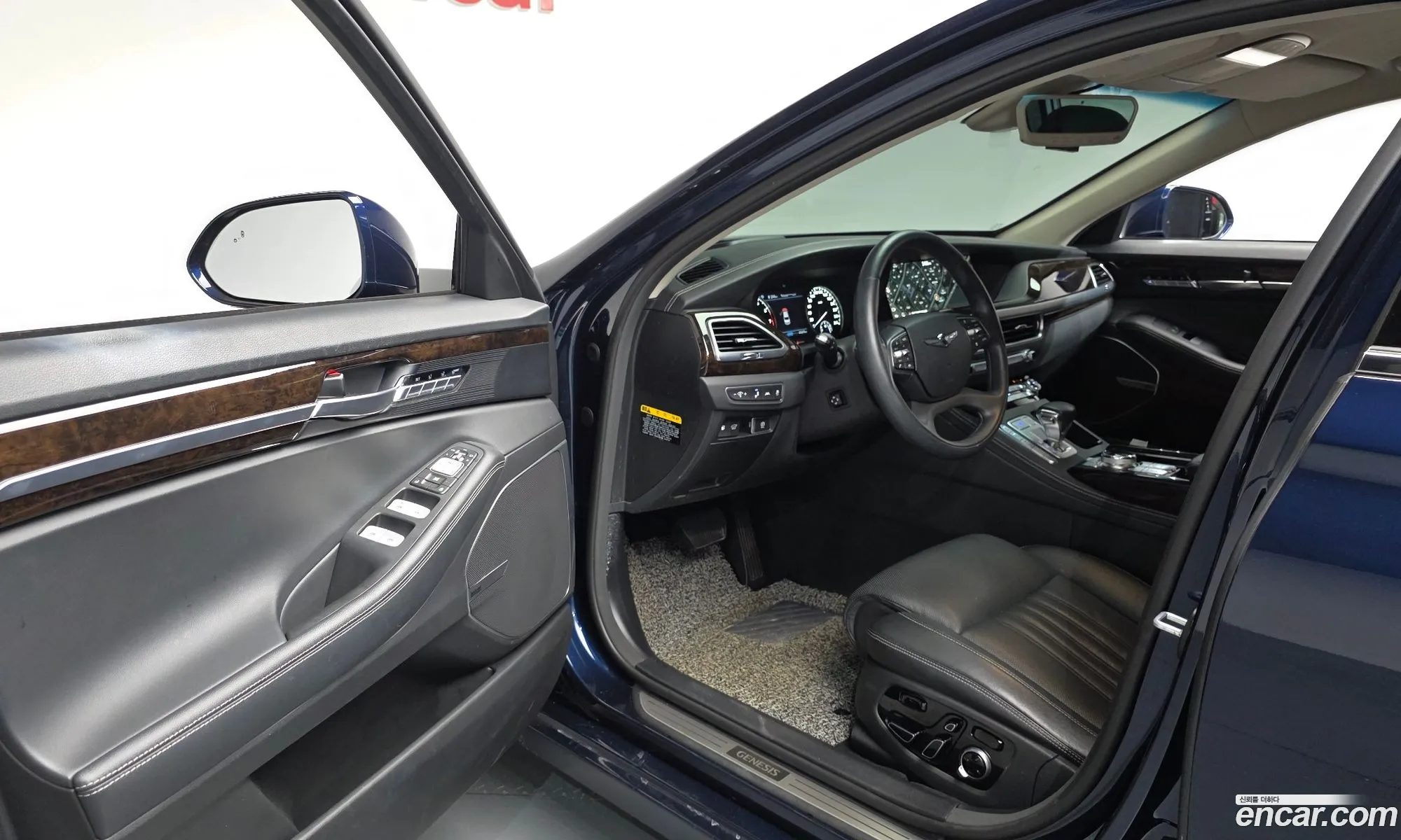 Genesis G90 2019 — 34