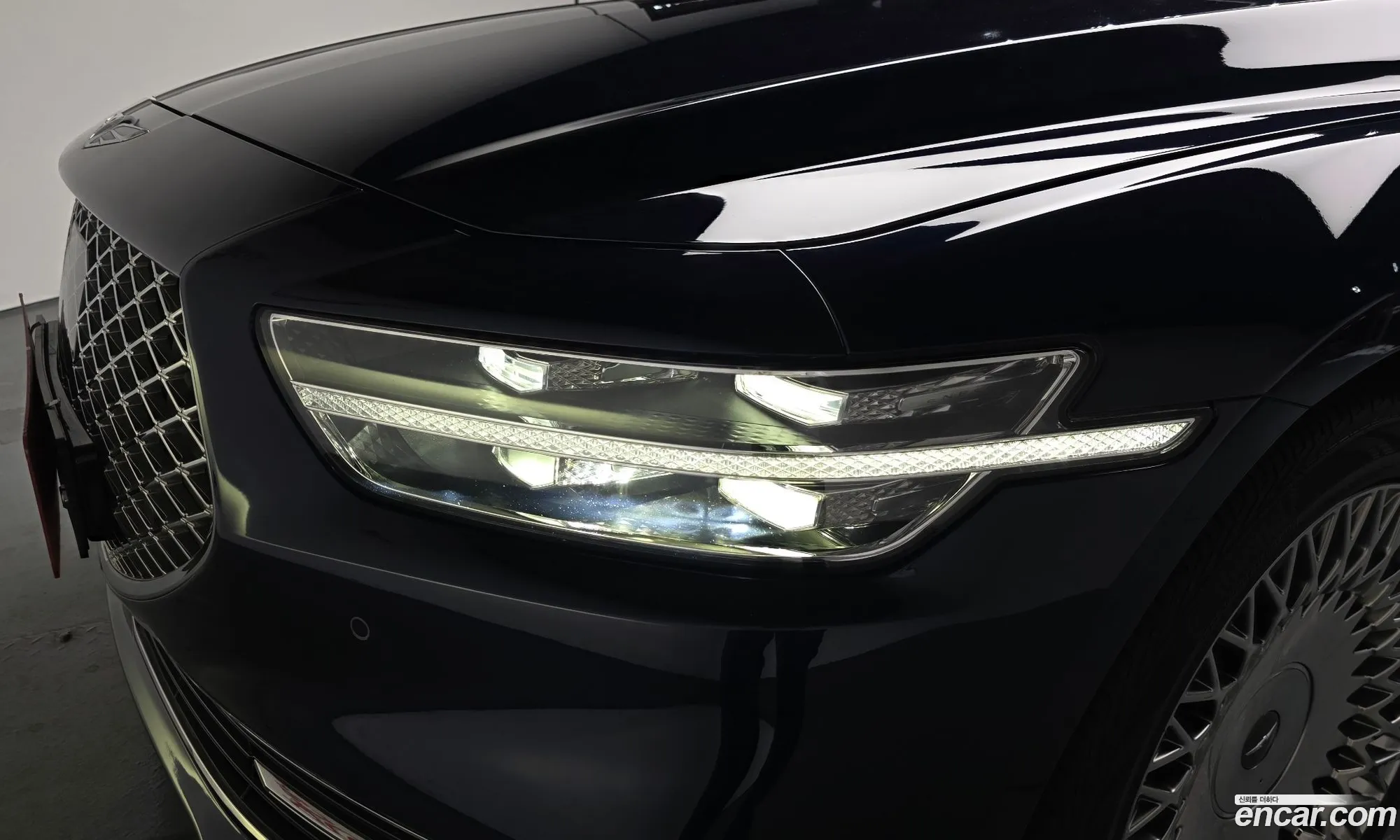 Genesis G90 2019 — 17
