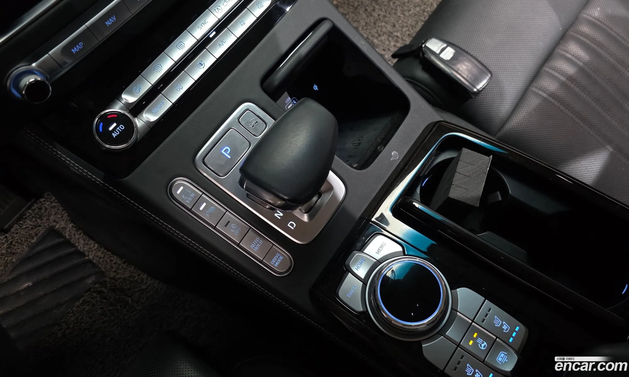 Genesis G90 2019 — 24
