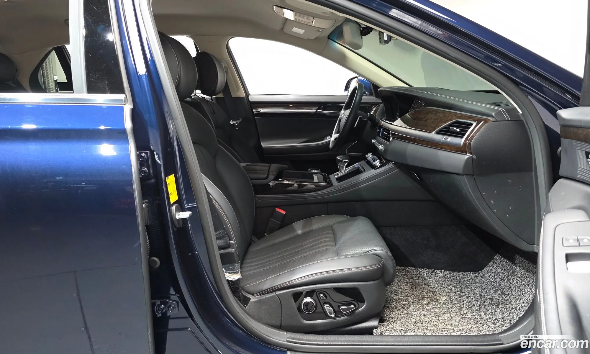 Genesis G90 2019 — 14