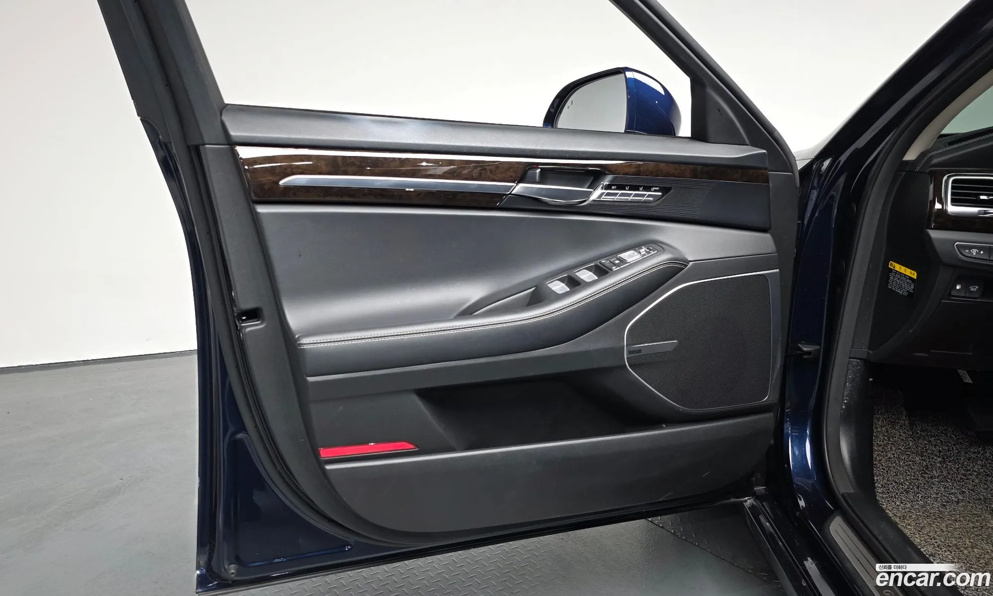 Genesis G90 2019 — 8