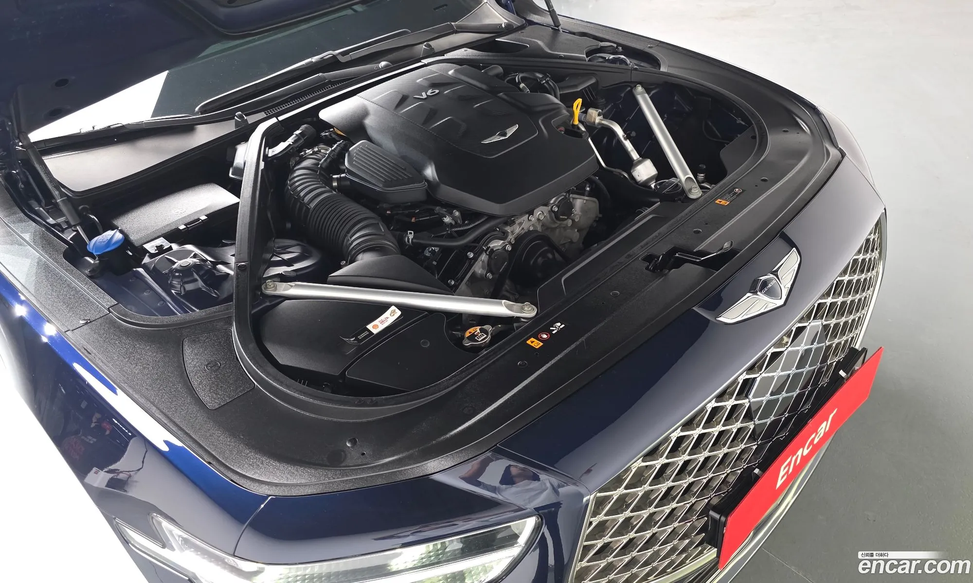 Genesis G90 2019 — 32
