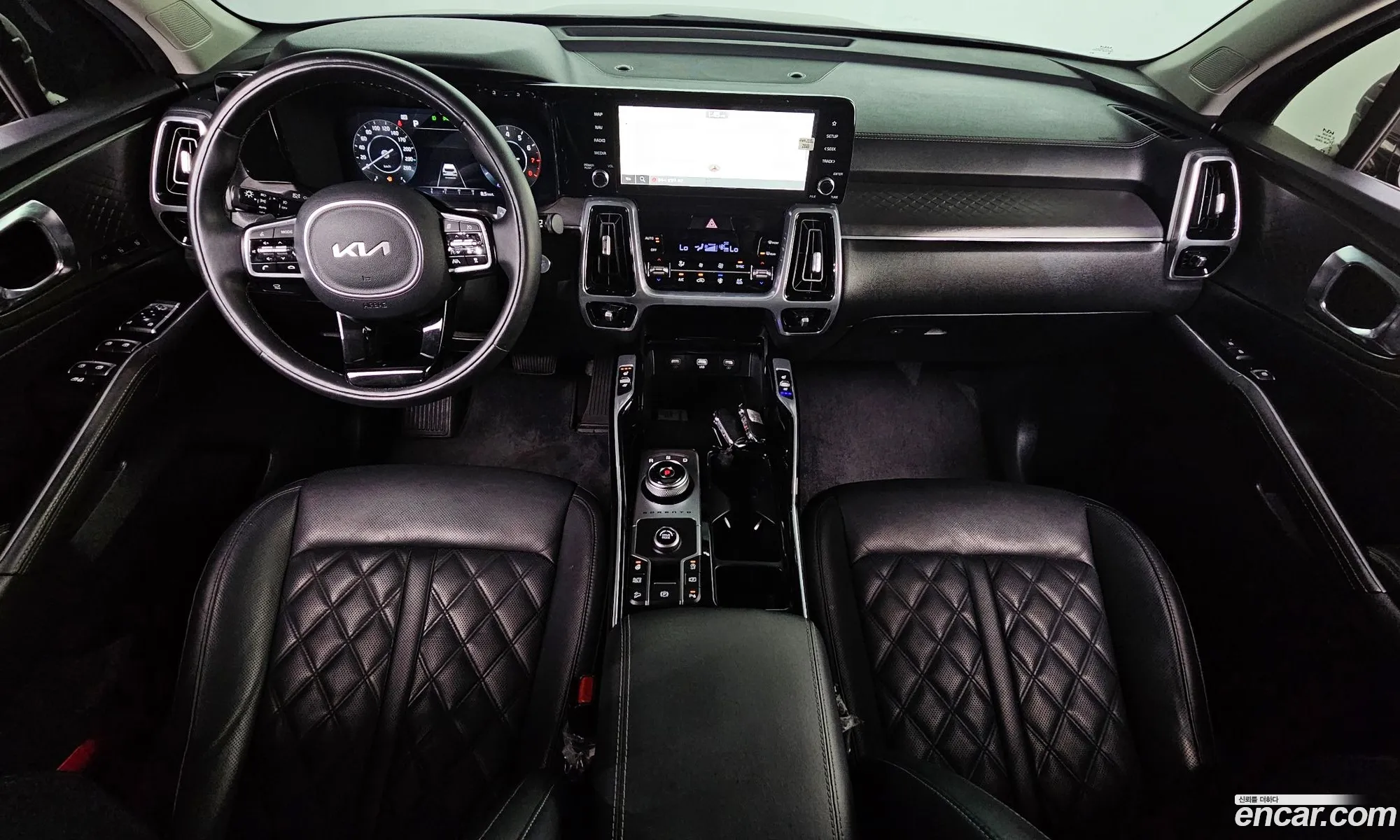 Kia Sorento 2023 — 8