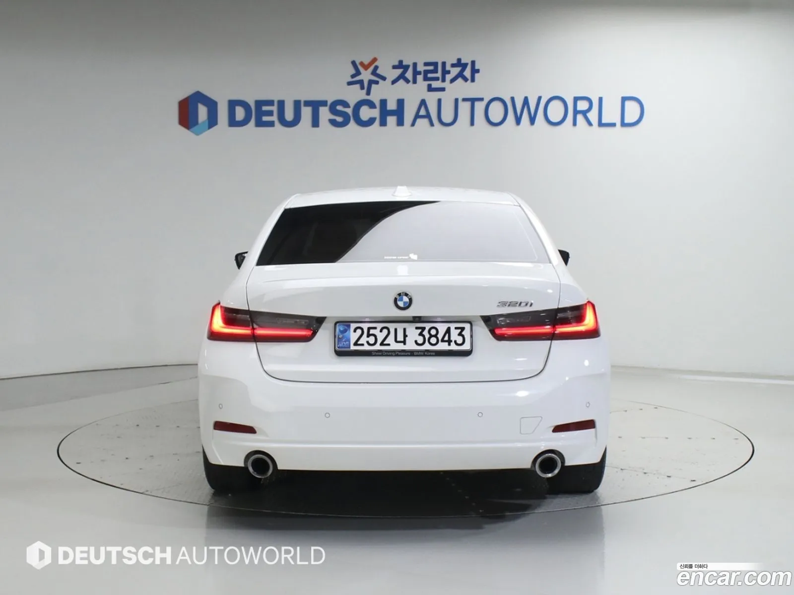 BMW 3 Series 2023 — 11