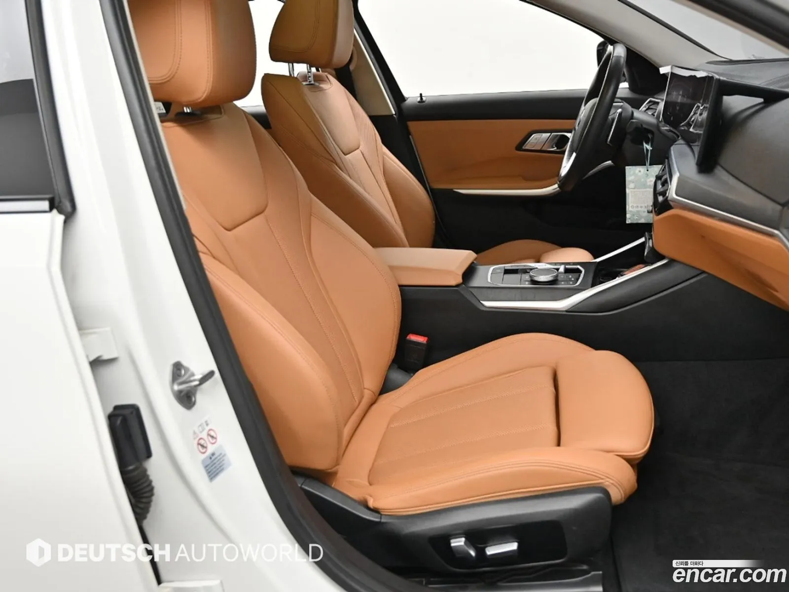 BMW 3 Series 2023 — 18