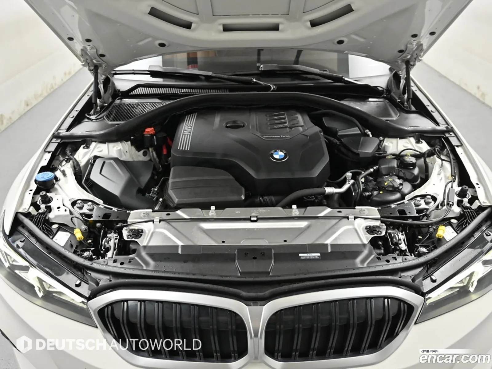 BMW 3 Series 2023 — 14