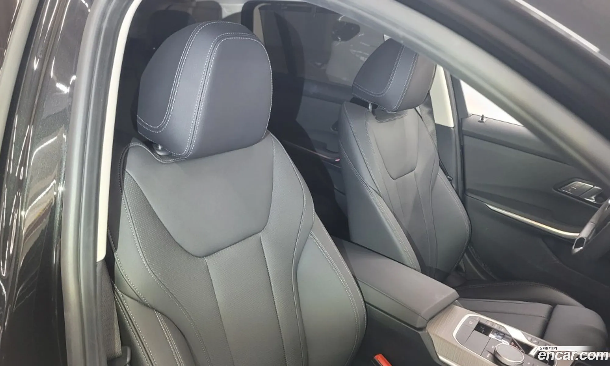 BMW 3 Series 2025 — 3