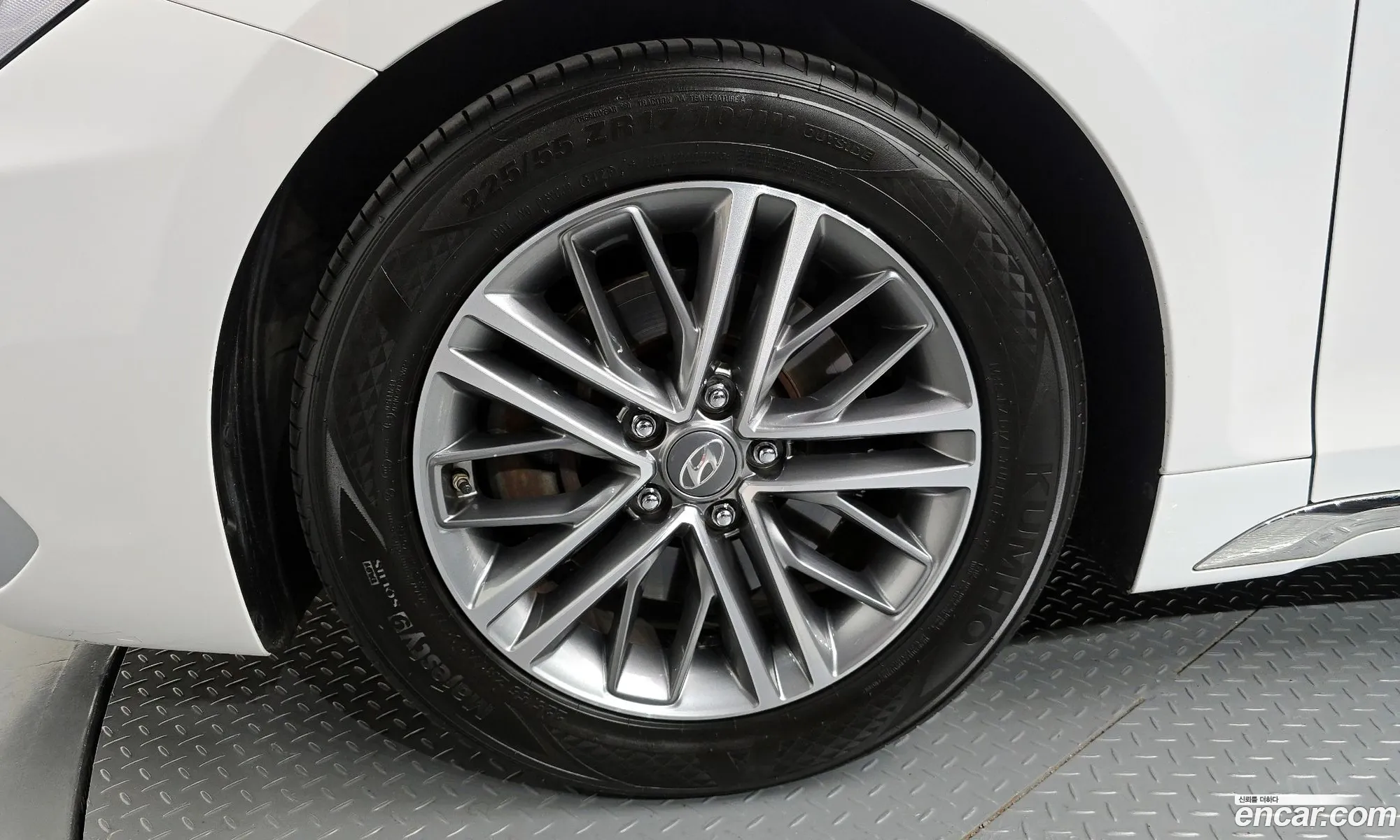Hyundai Grandeur IG 2018 — 10