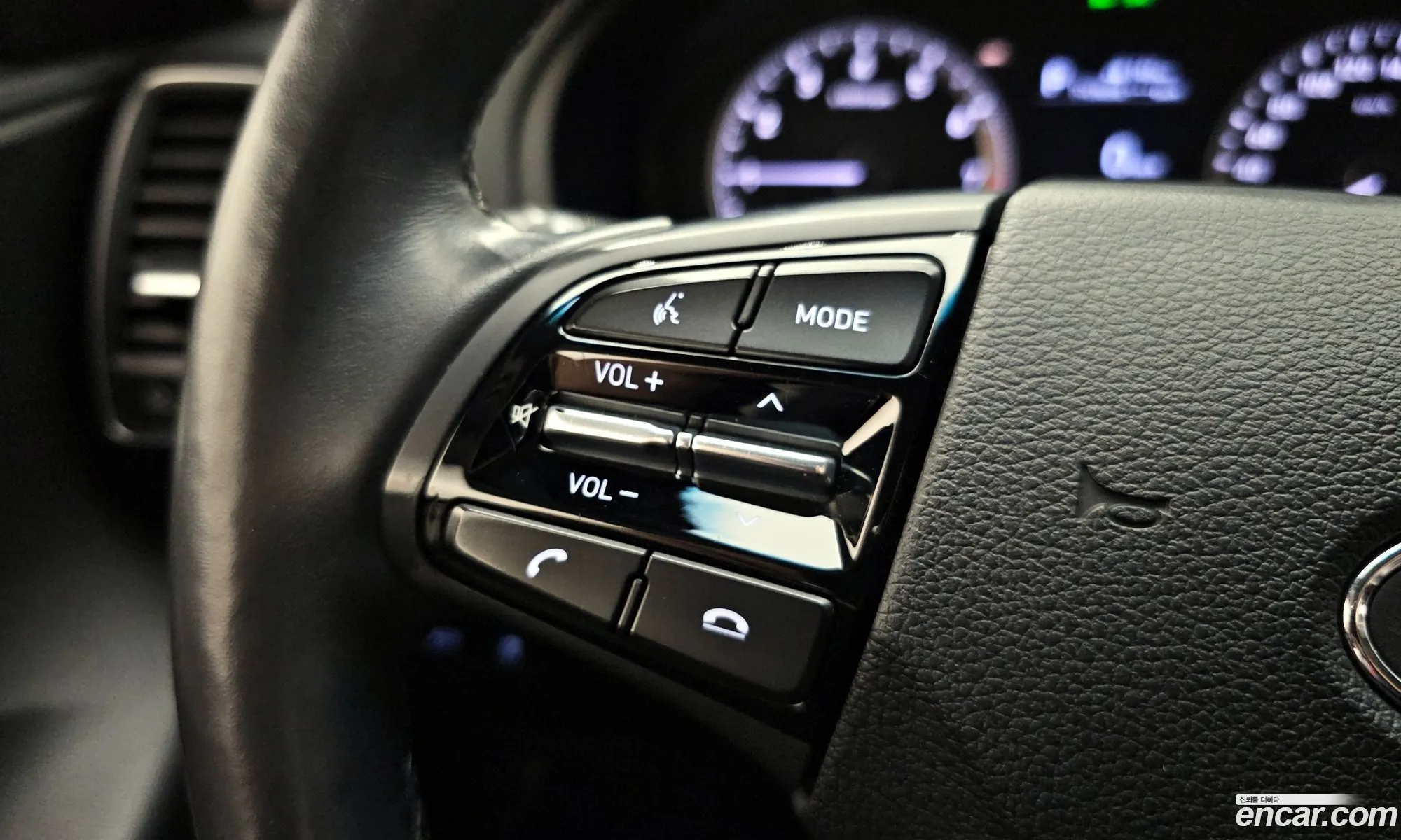Hyundai Grandeur IG 2018 — 24
