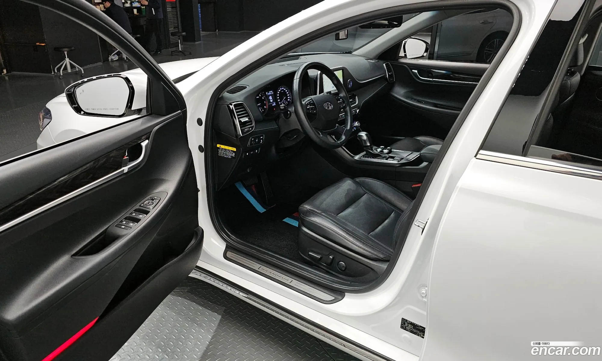 Hyundai Grandeur IG 2018 — 14