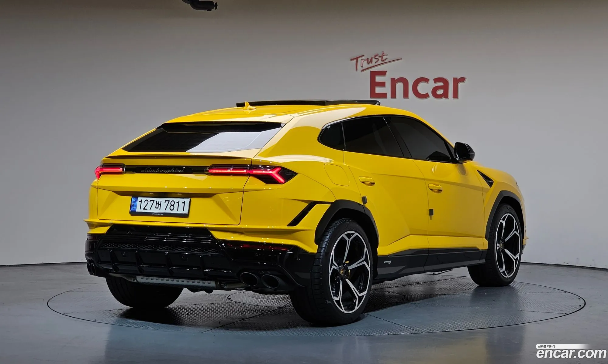Lamborghini Urus 2024 — 10