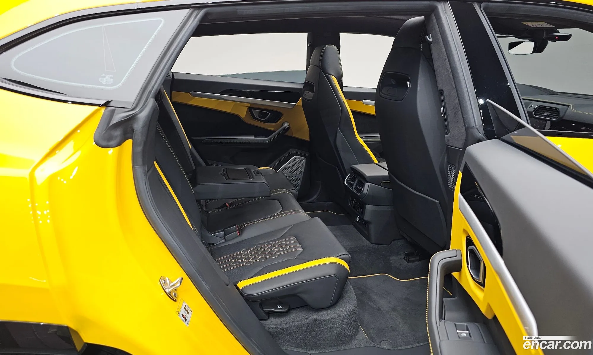 Lamborghini Urus 2024 — 11