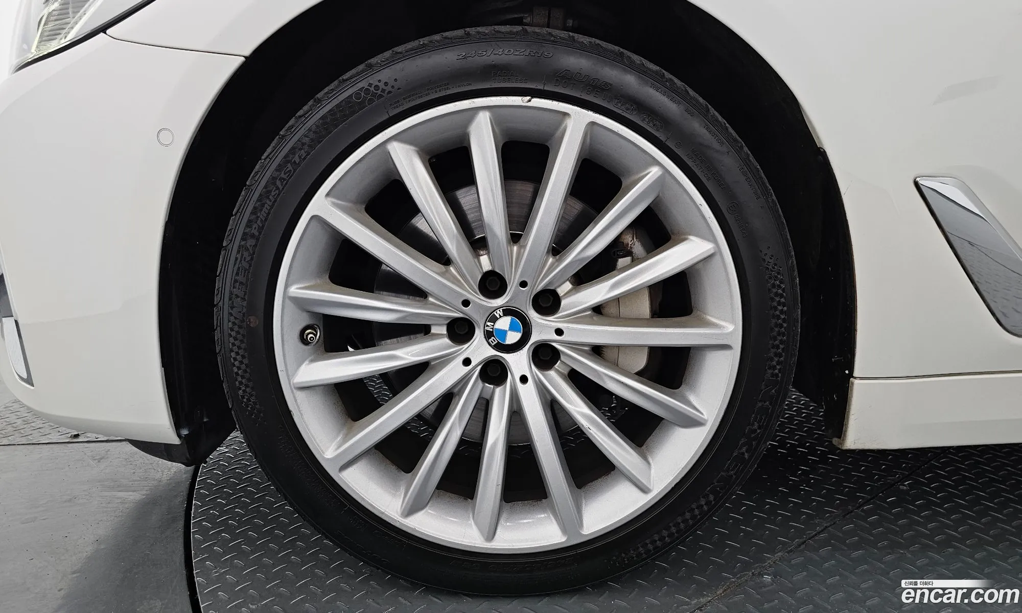 BMW 5 Series 2022 — 12