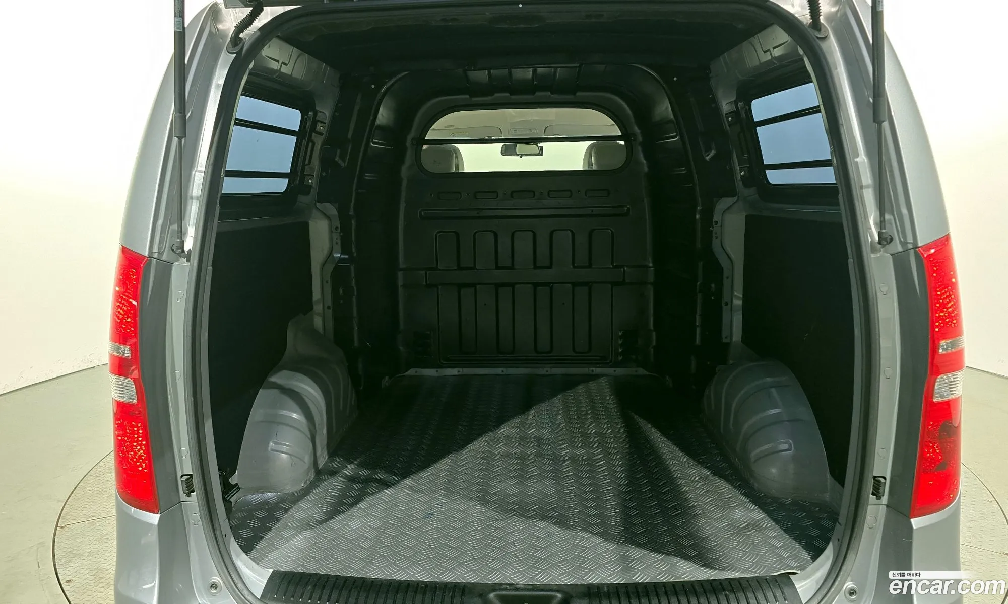 Hyundai Grand Starex 2019 — 15