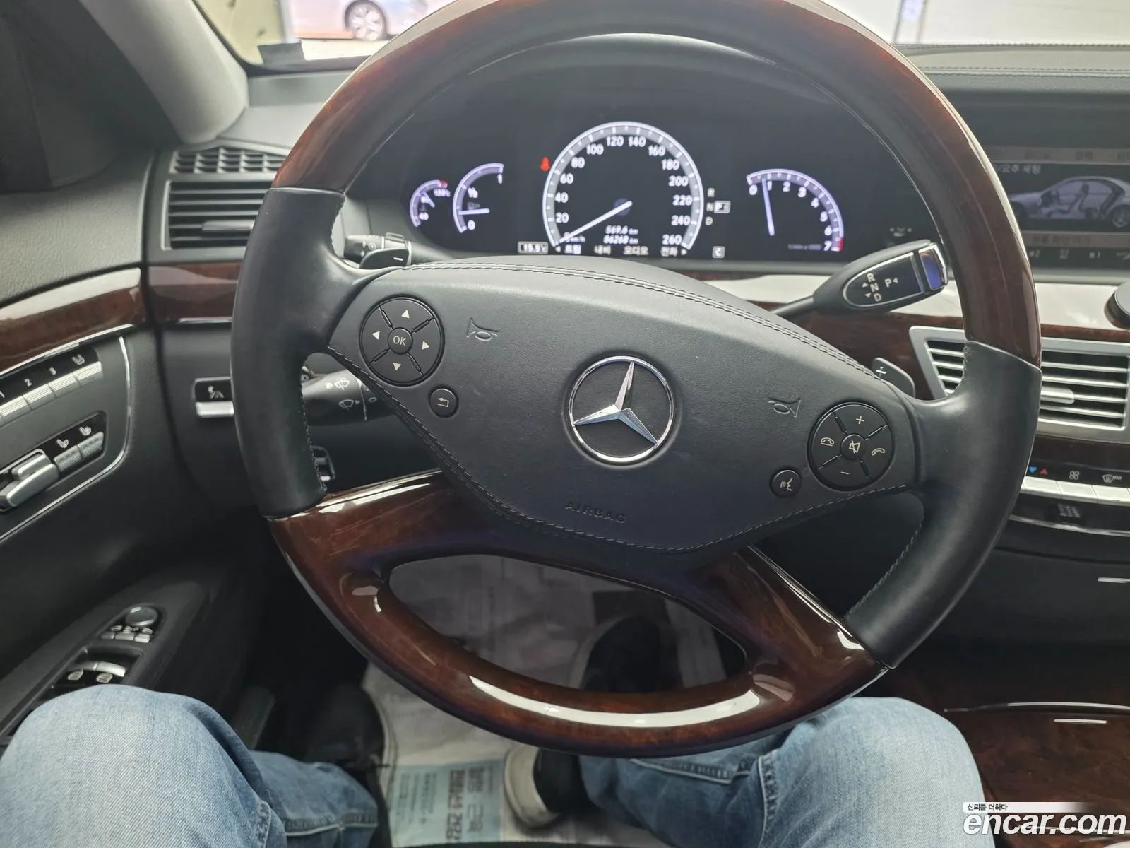 Mercedes-Benz S-Class W221 2009 — 14