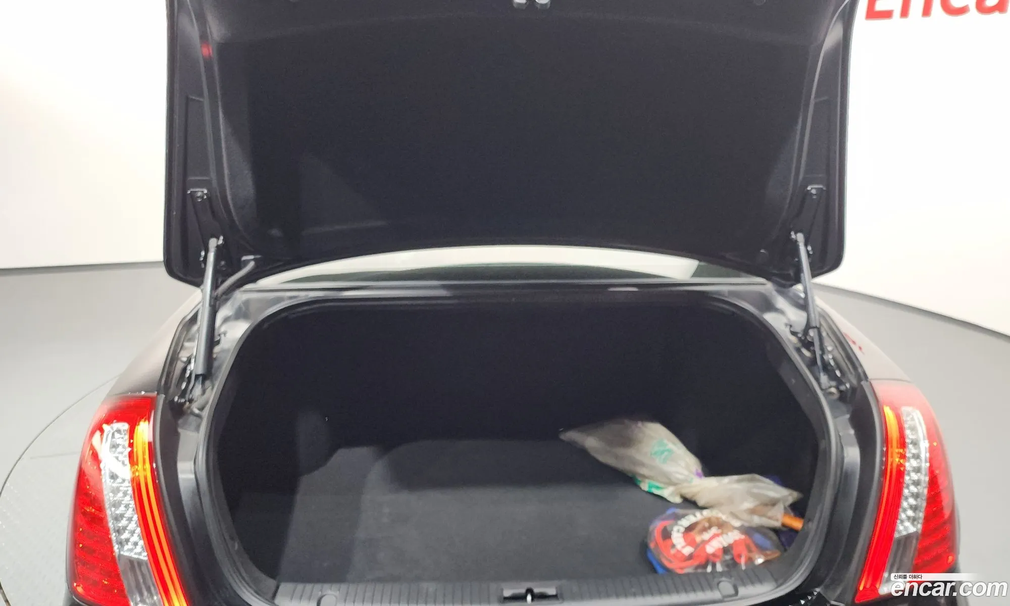 Kia Opirus Premium 2010 — 13