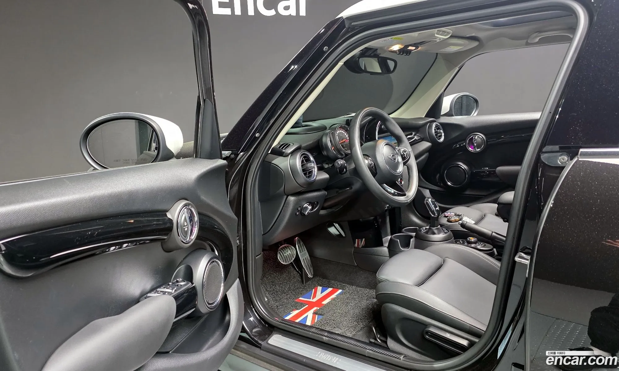 Mini Cooper 2020 WMWXV7103L2M85618 — 19