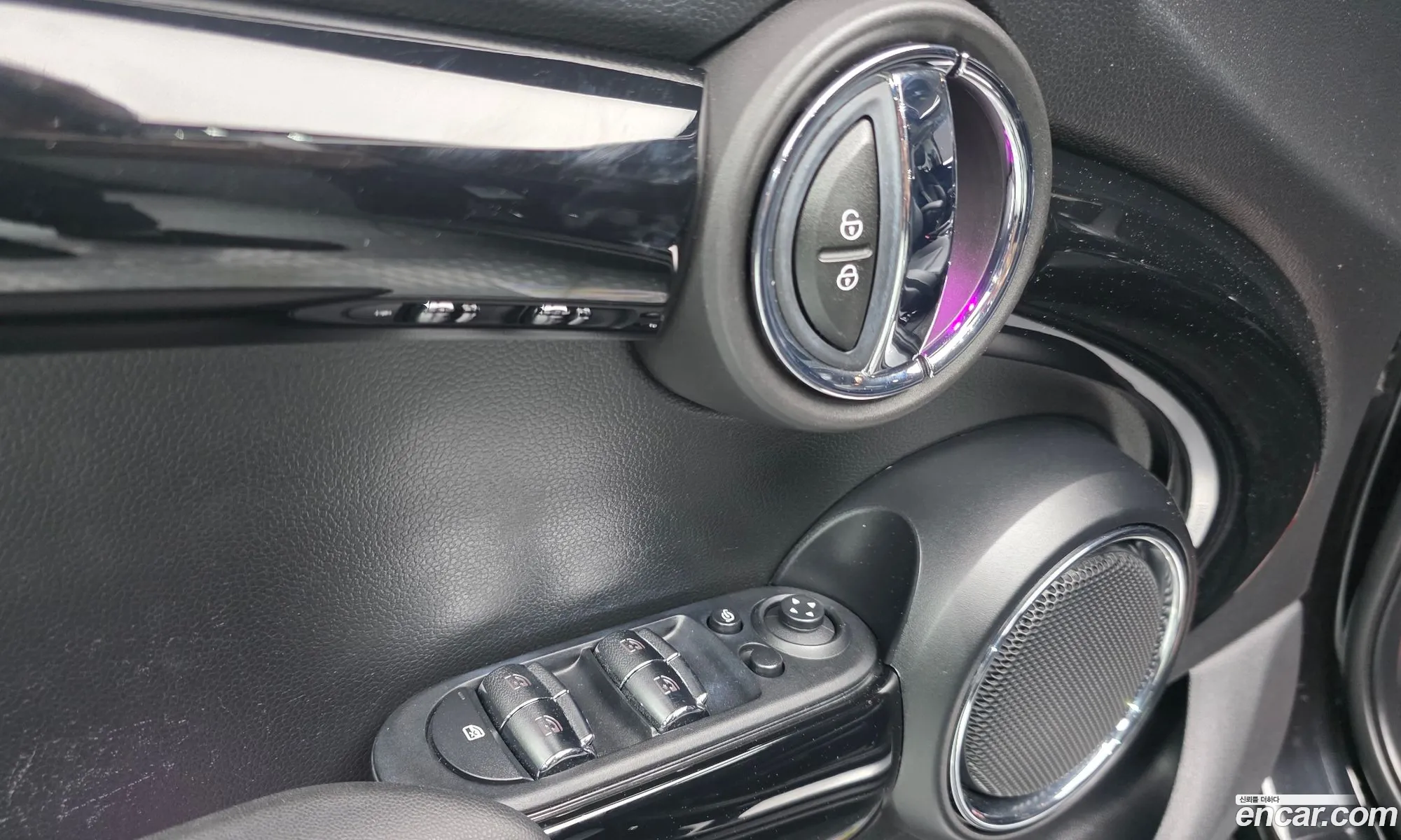 Mini Cooper 2020 WMWXV7103L2M85618 — 14