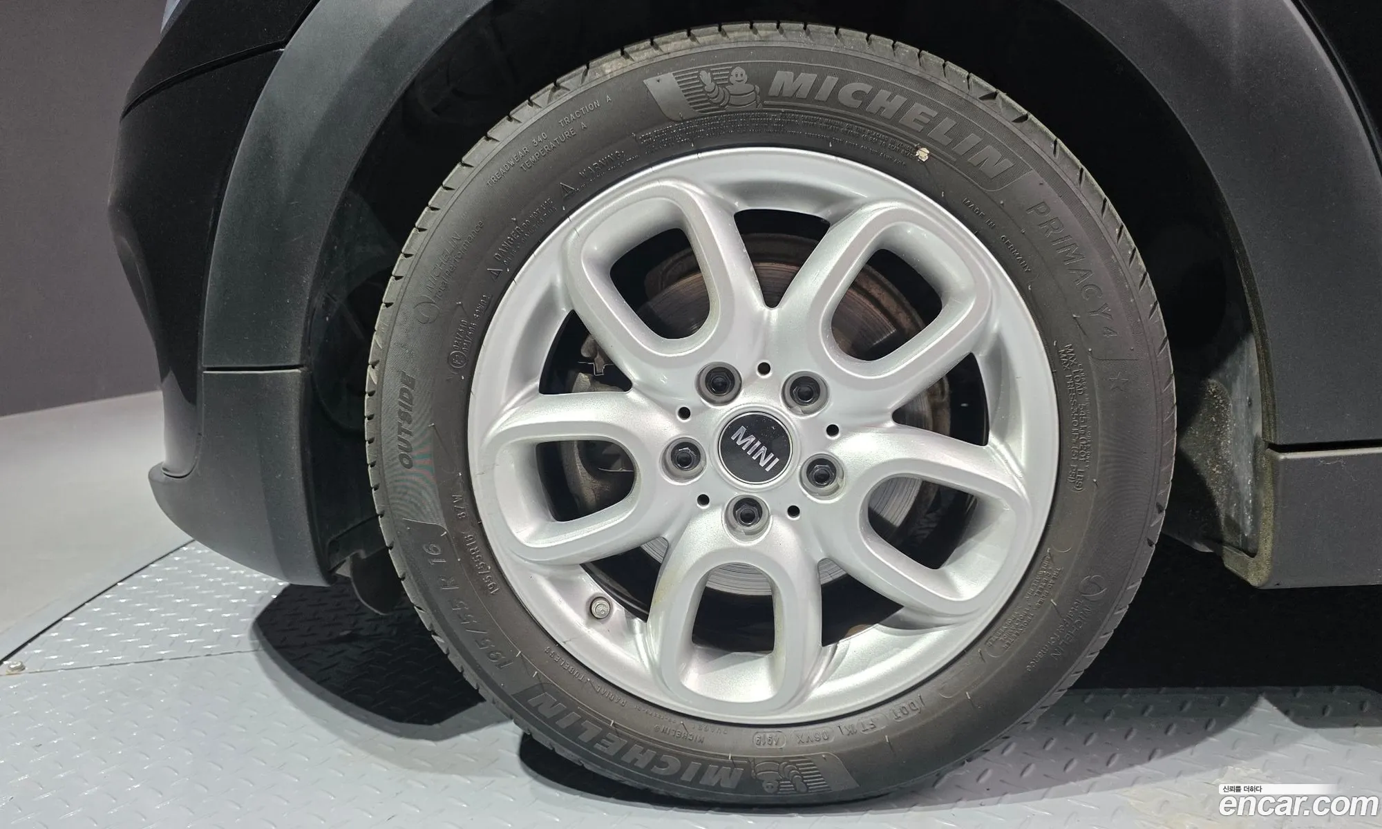 Mini Cooper 2020 WMWXV7103L2M85618 — 5