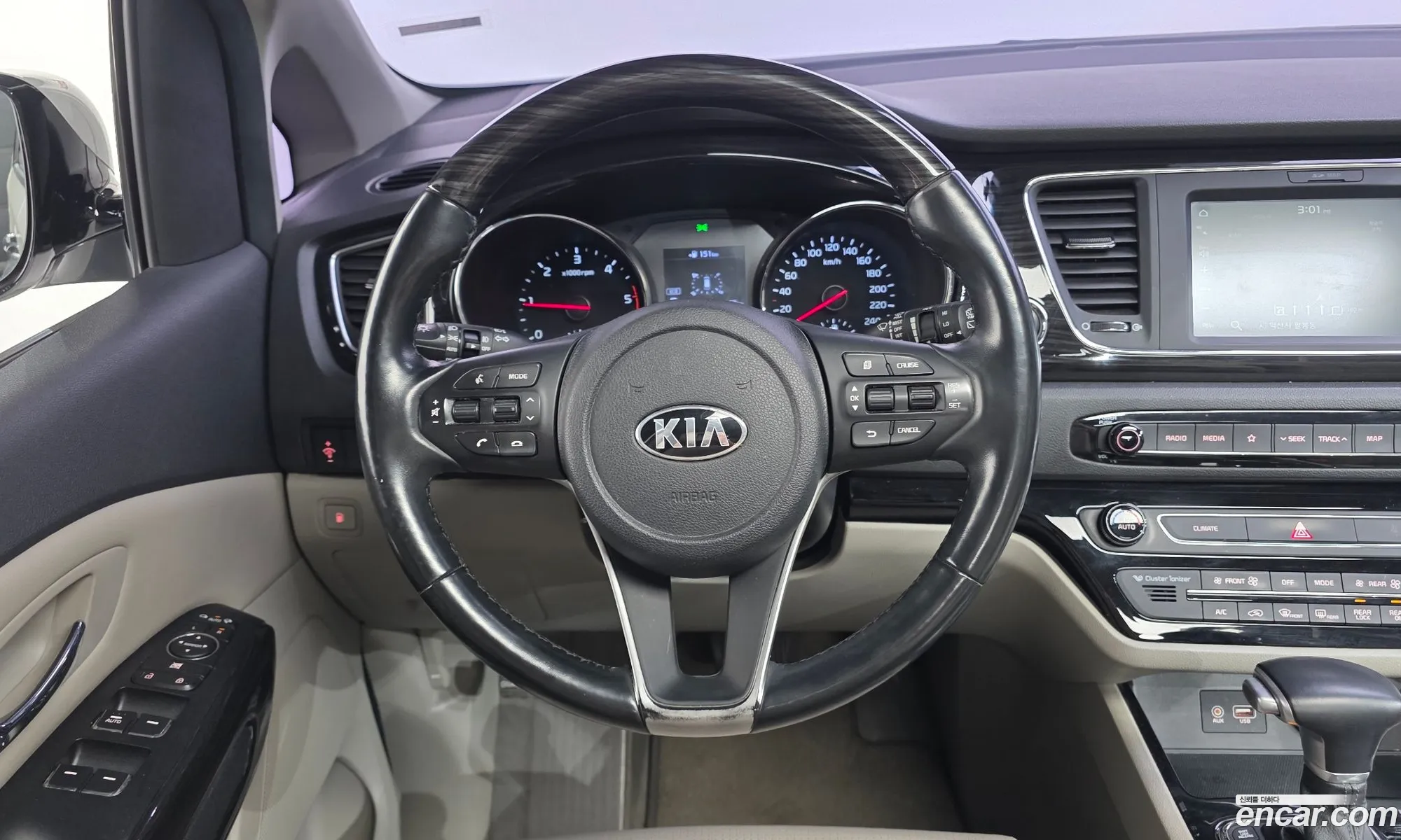 Kia Carnival 2019 — 8