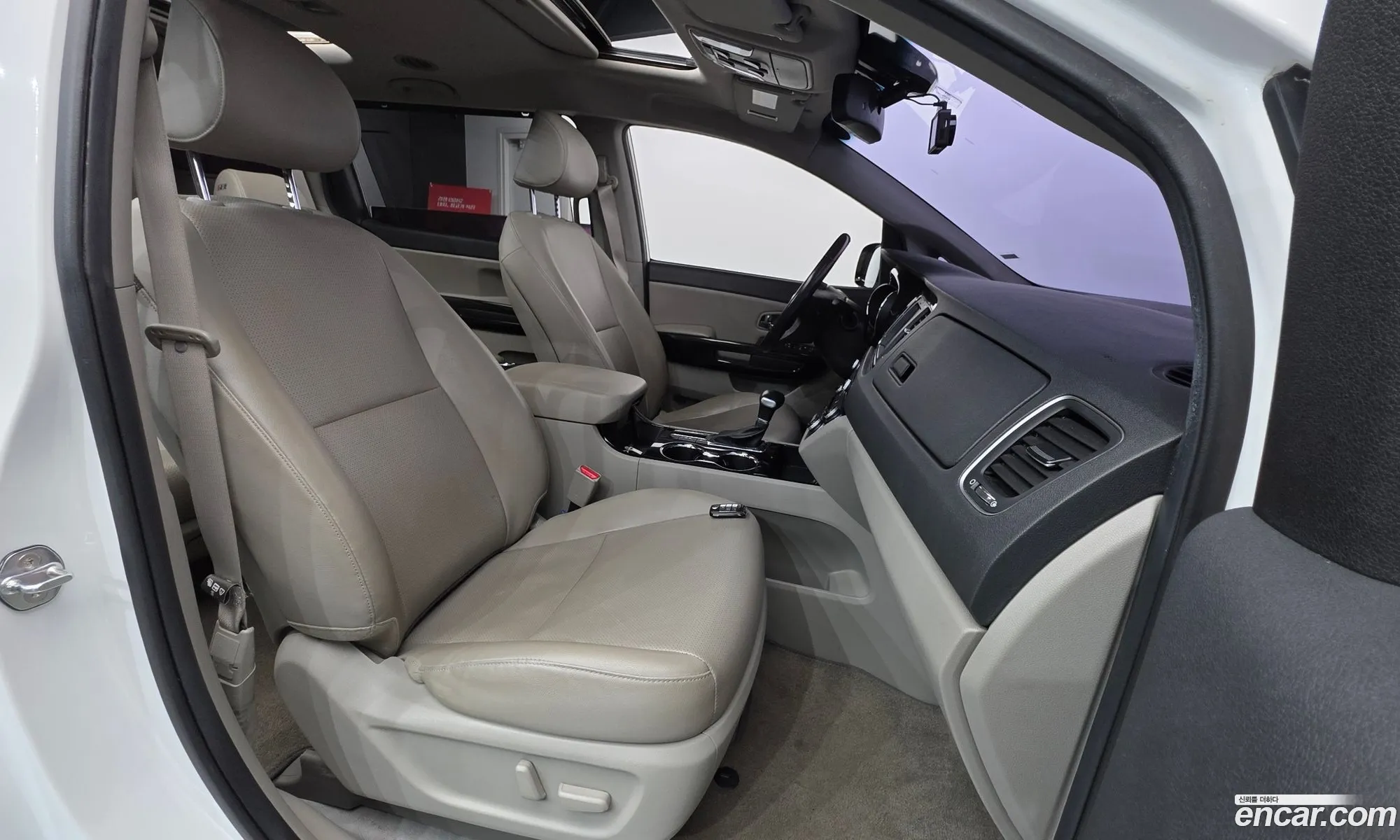 Kia Carnival 2019 — 14