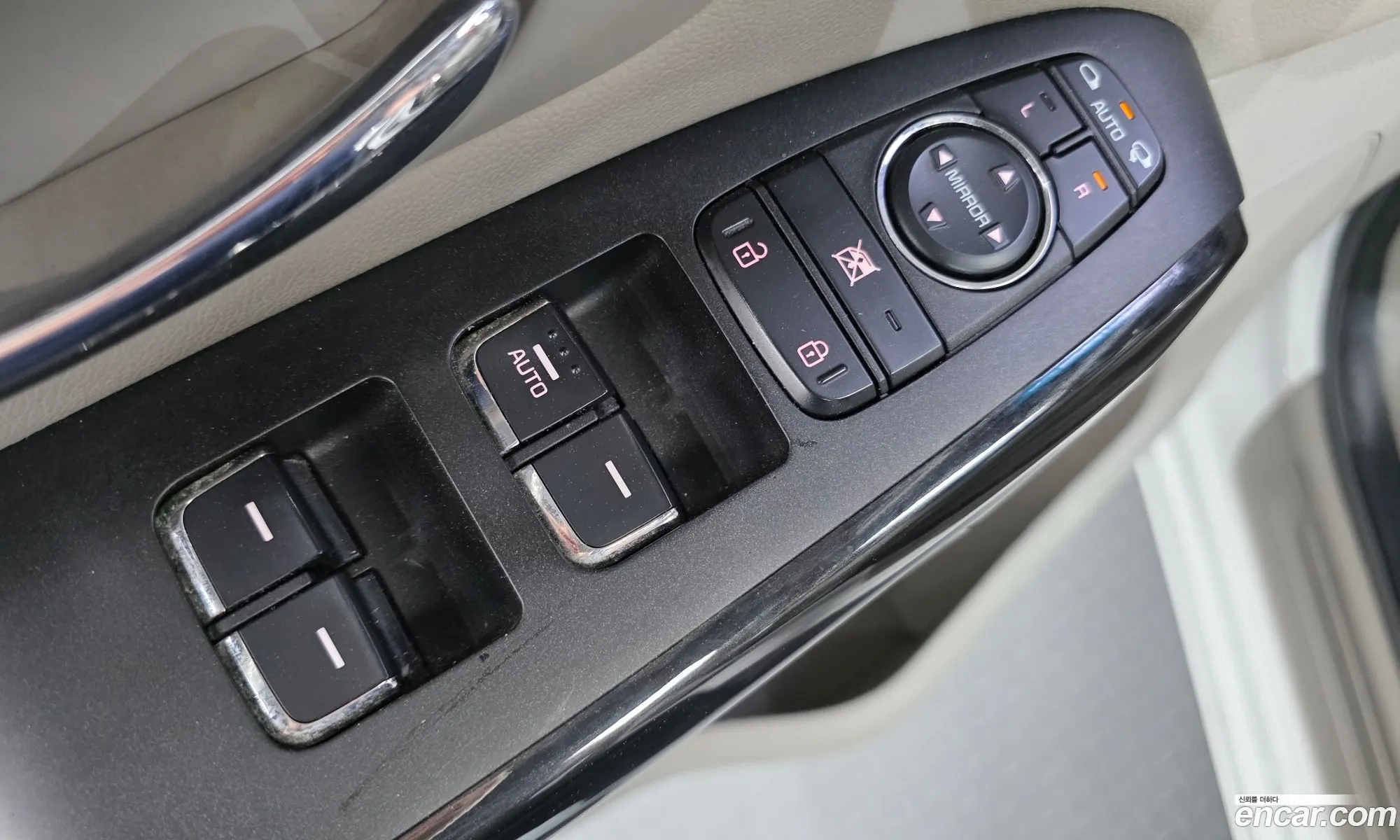 Kia Carnival 2019 — 18