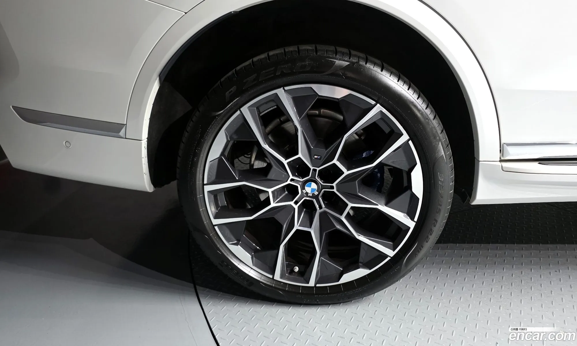 BMW X7 2024 — 8