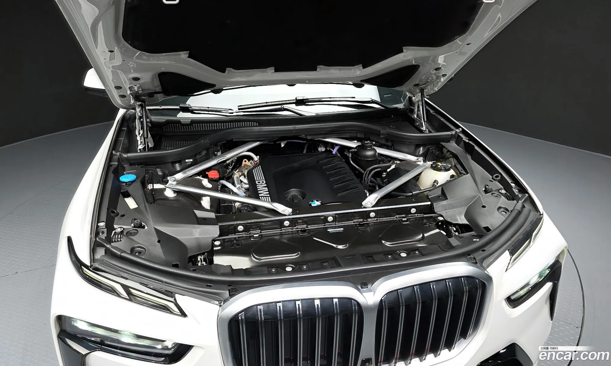 BMW X7 2024 — 19