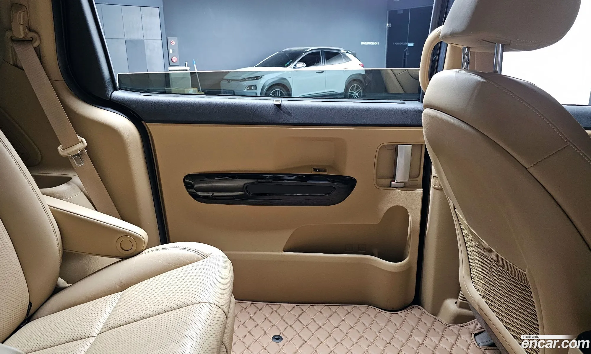 Kia Carnival 2018 — 17