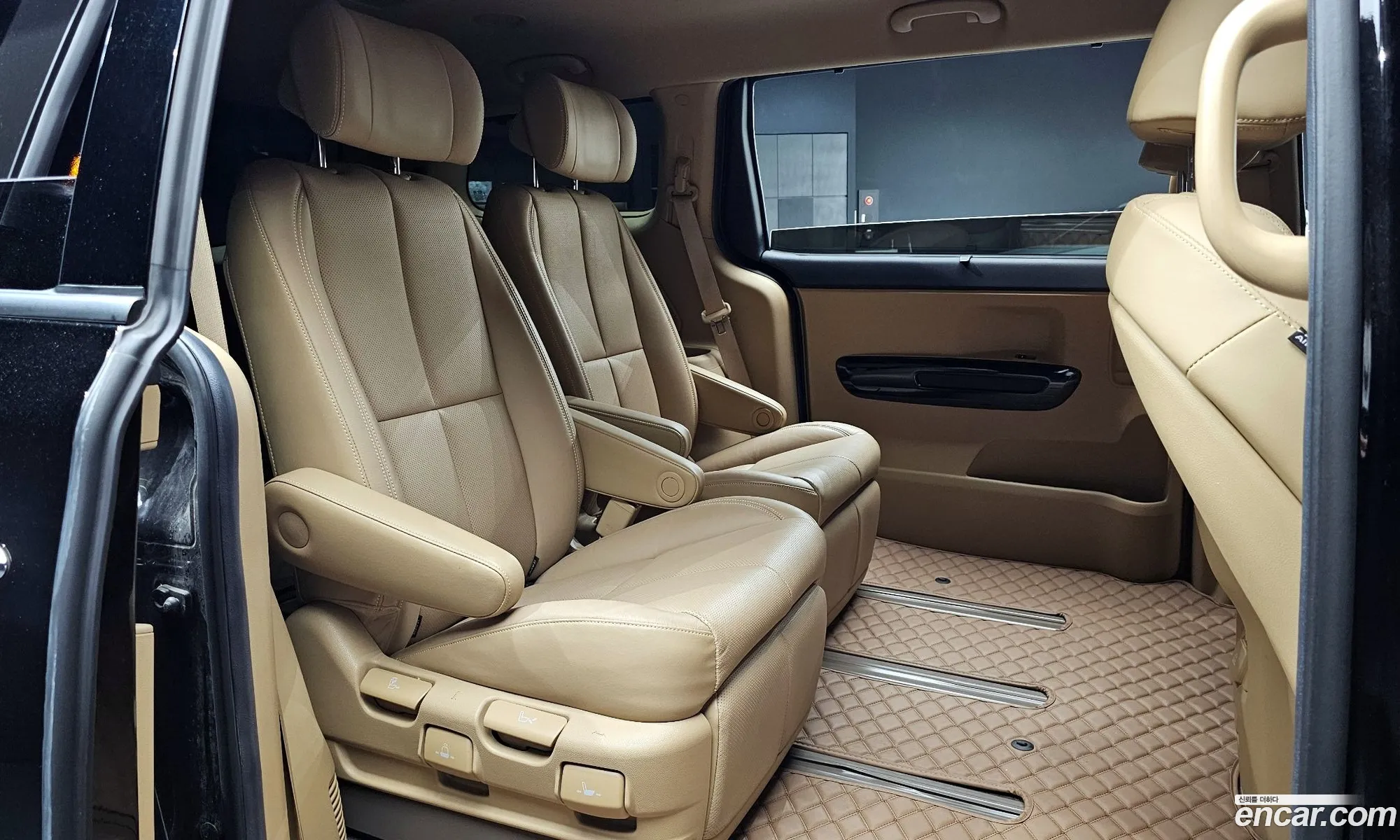 Kia Carnival 2018 — 8