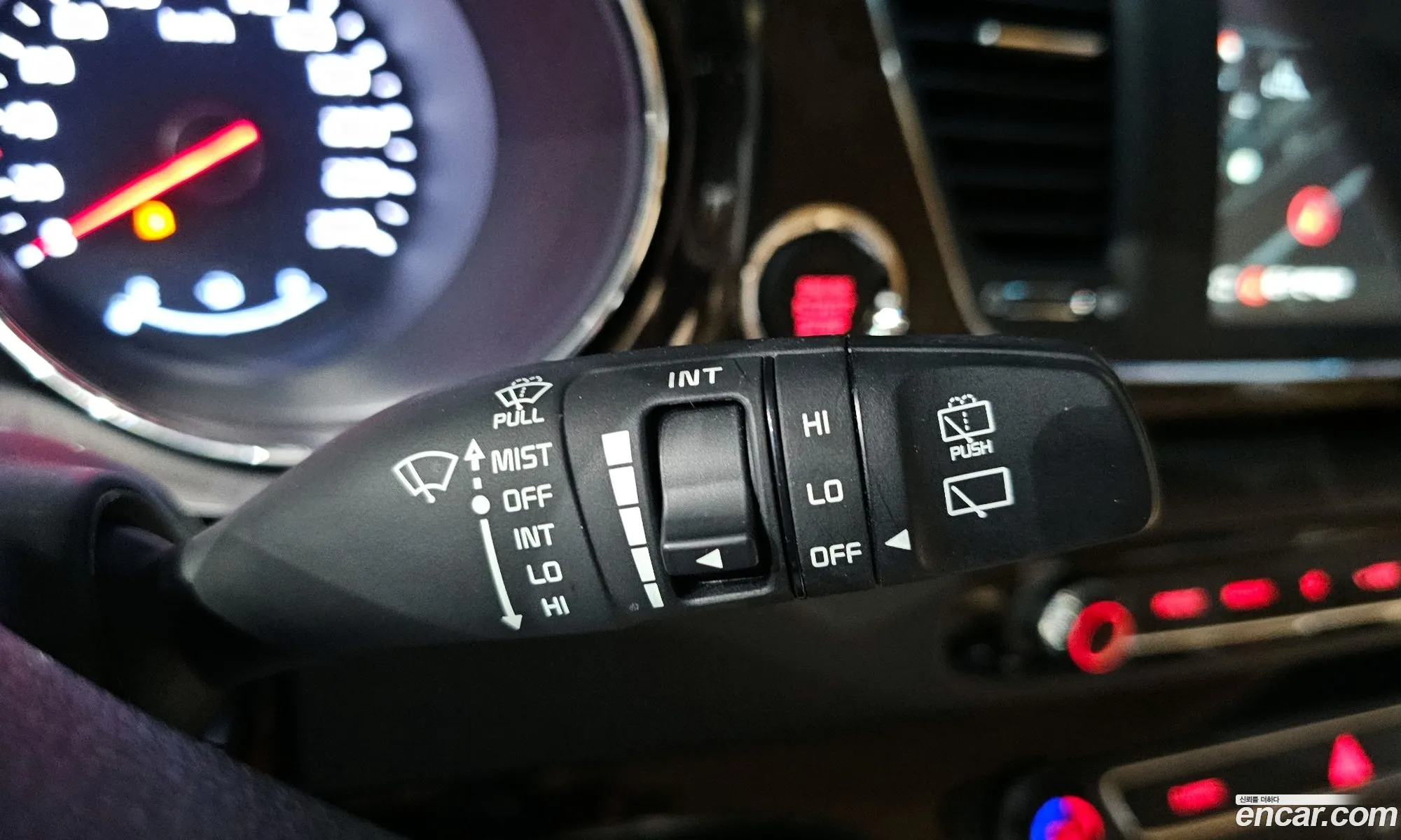 Kia Carnival 2018 — 24