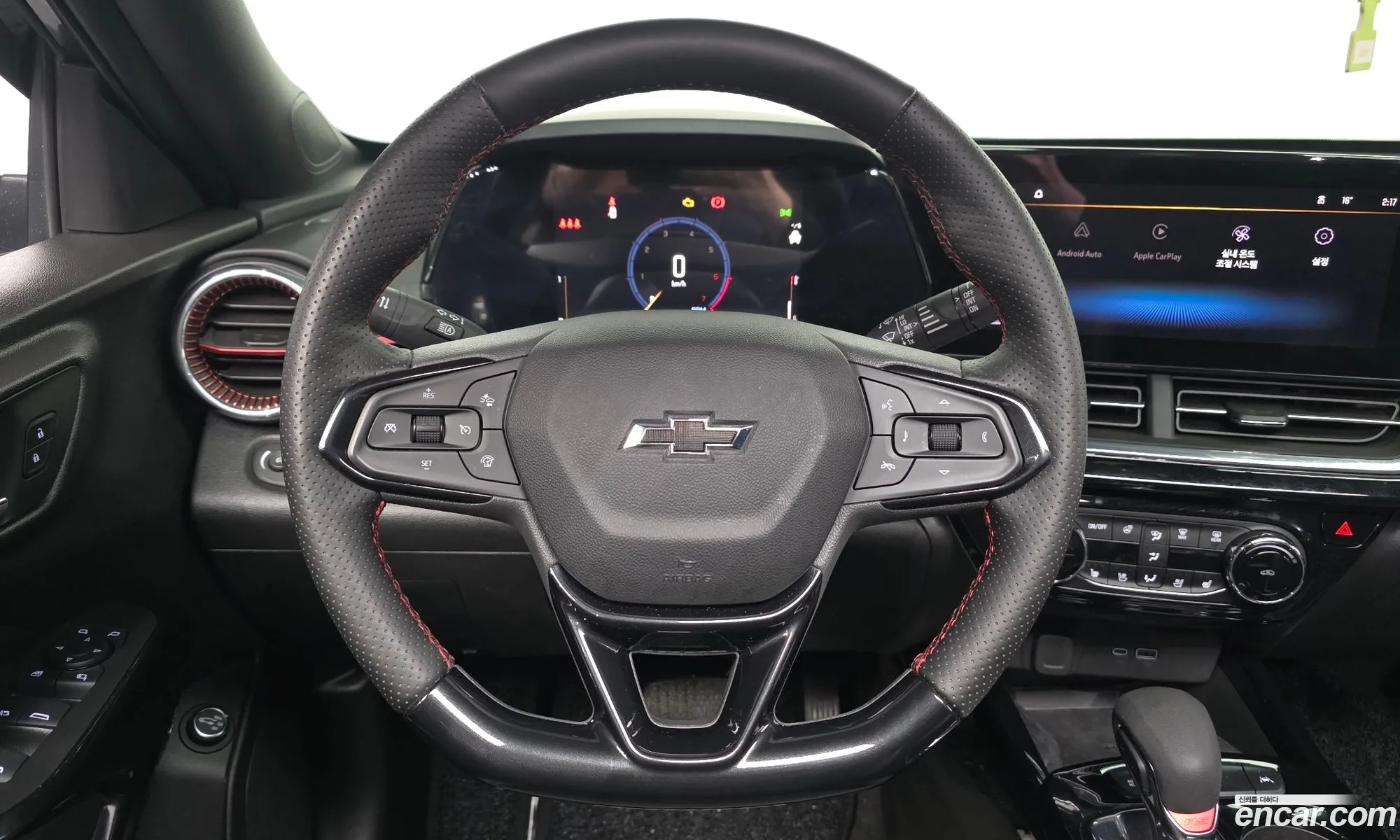 Chevrolet (GM Daewoo) Trax Crossover 2025 — 12