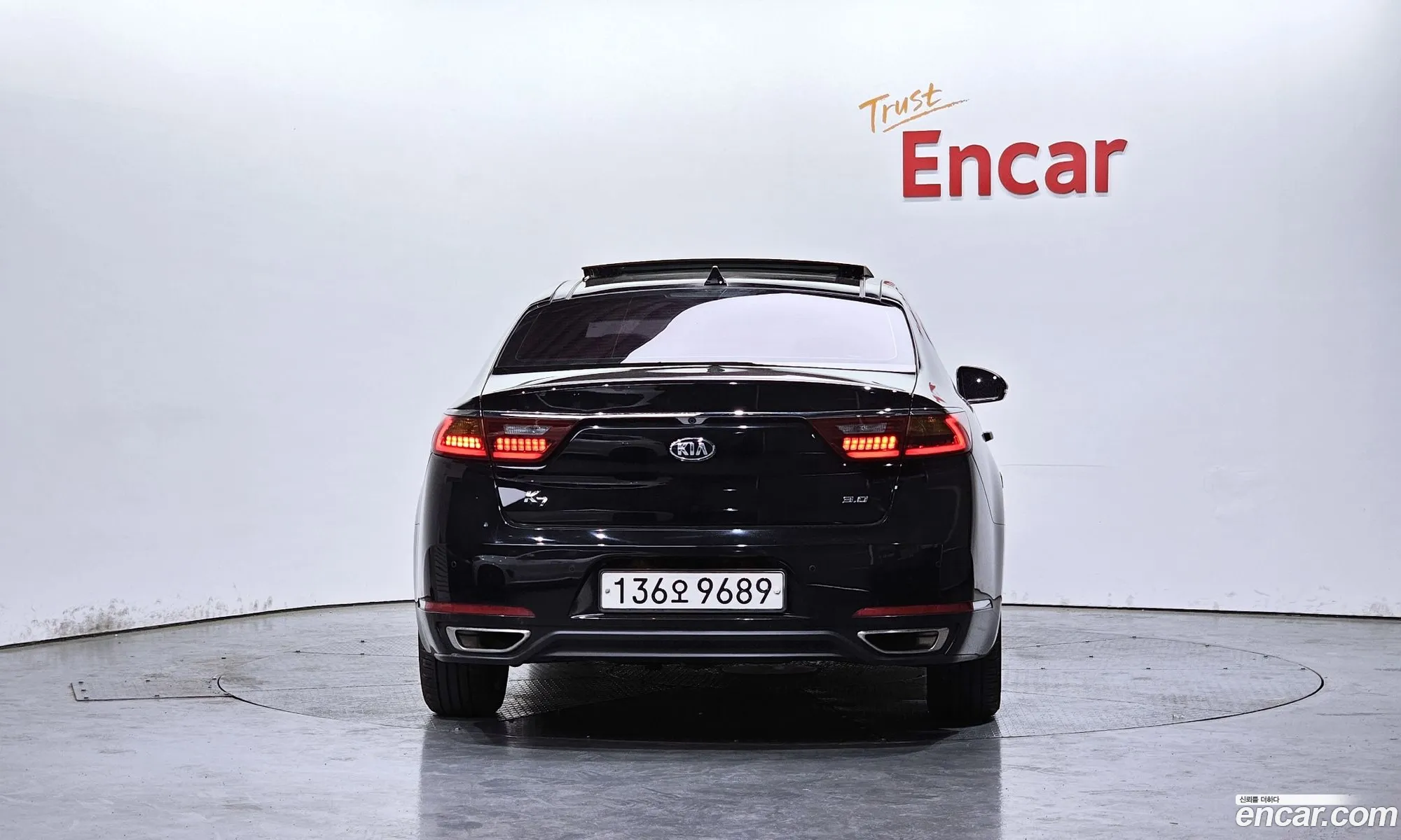 Kia K7 2018 — 14