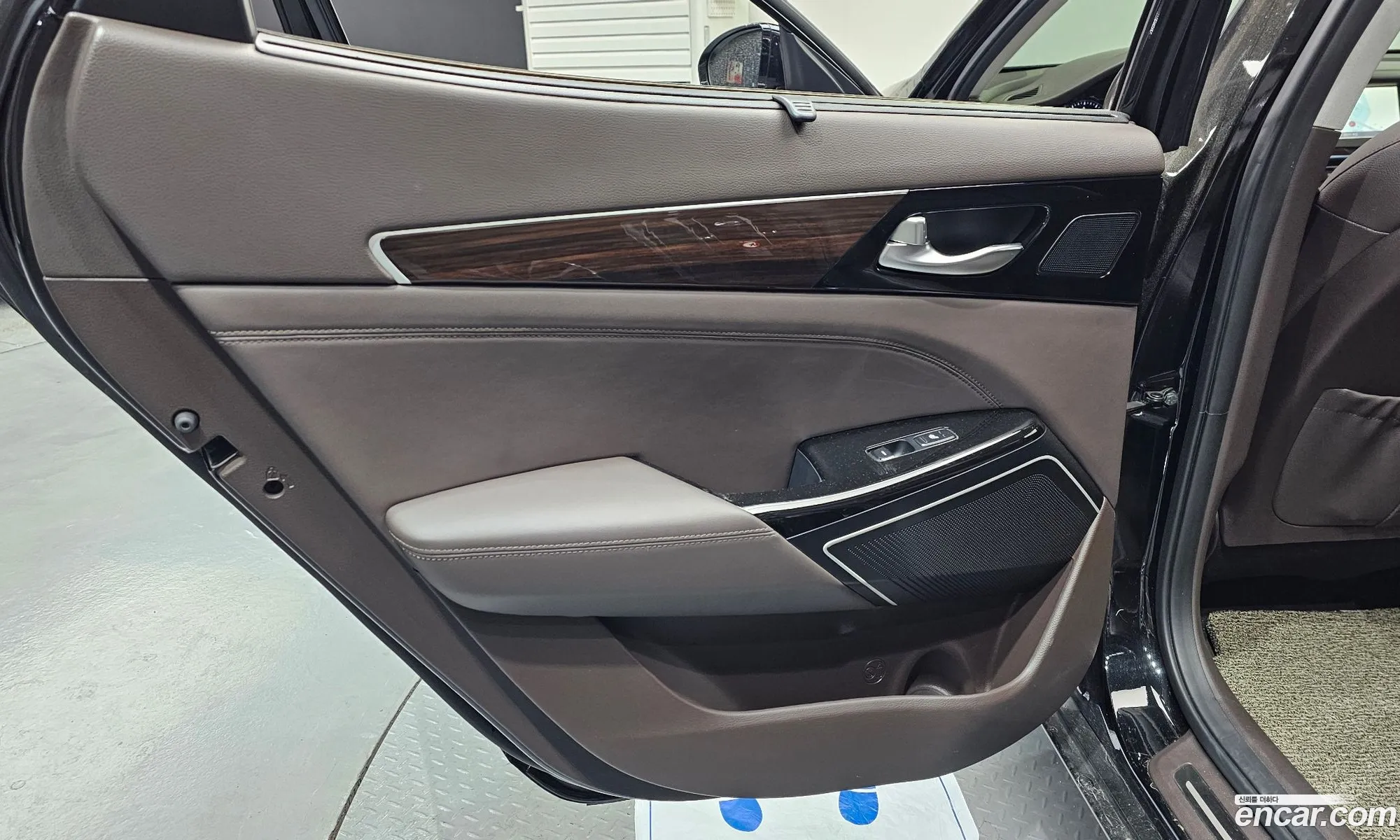 Kia K7 2018 — 13