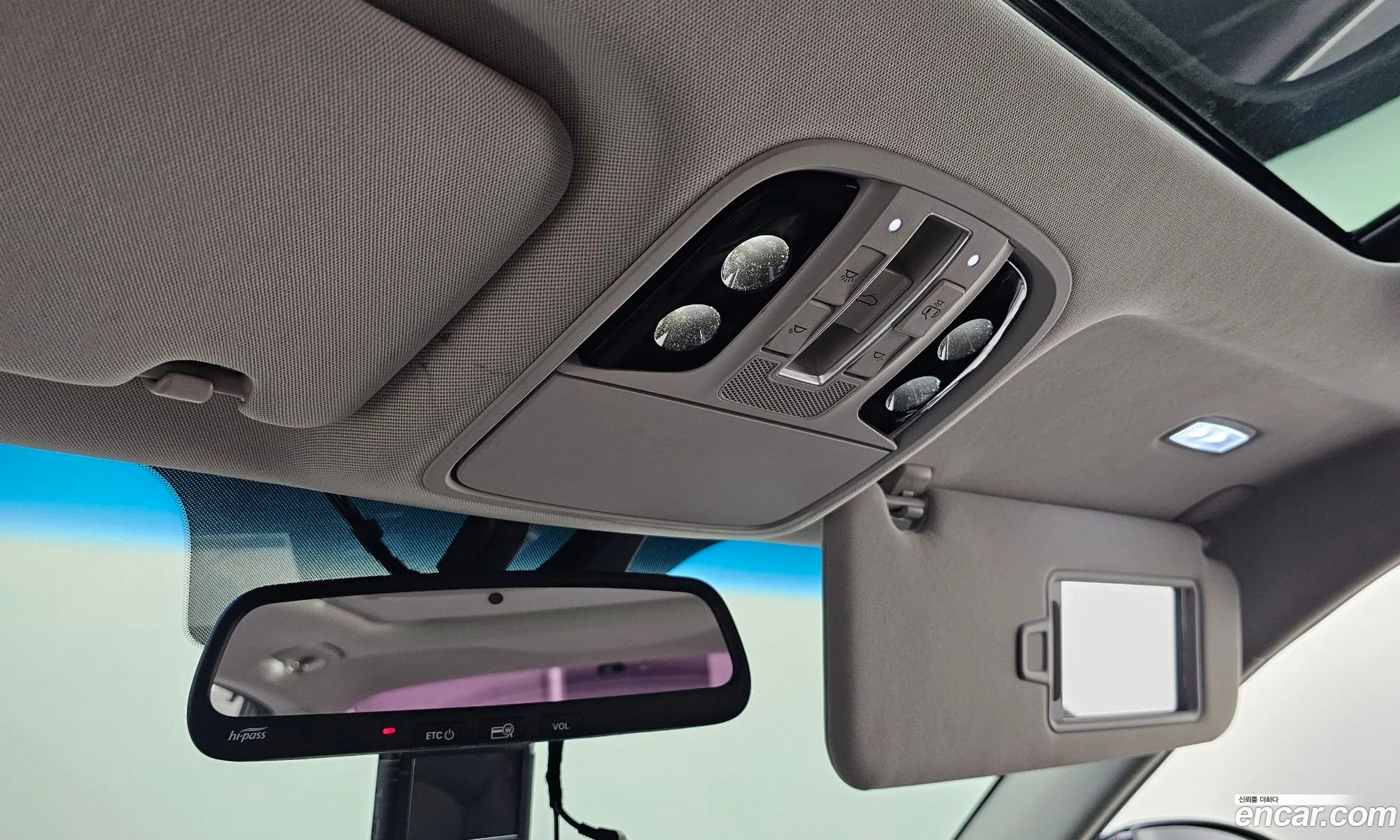 Kia K7 2018 — 4