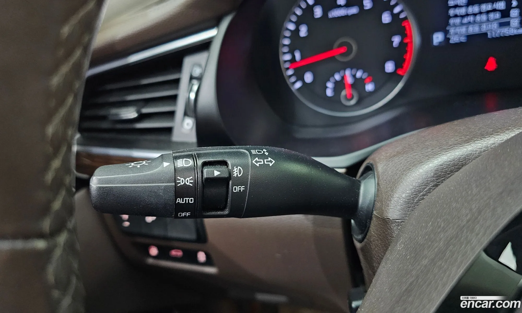 Kia K7 2018 — 18