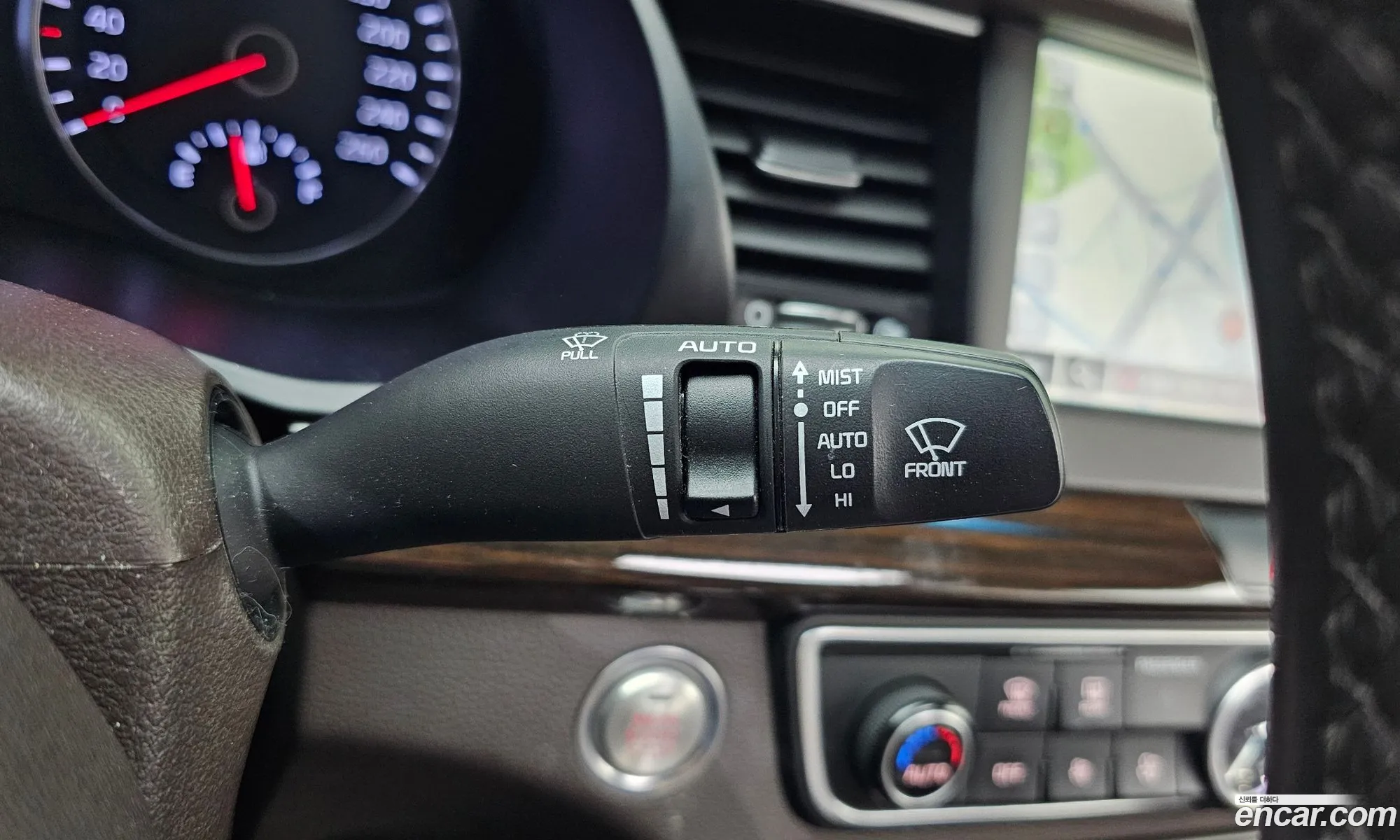 Kia K7 2018 — 10