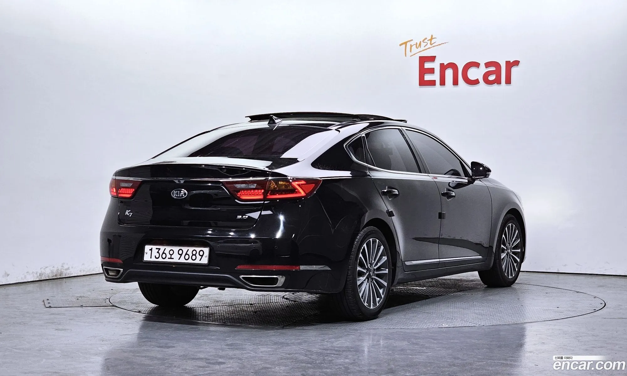 Kia K7 2018 — 11
