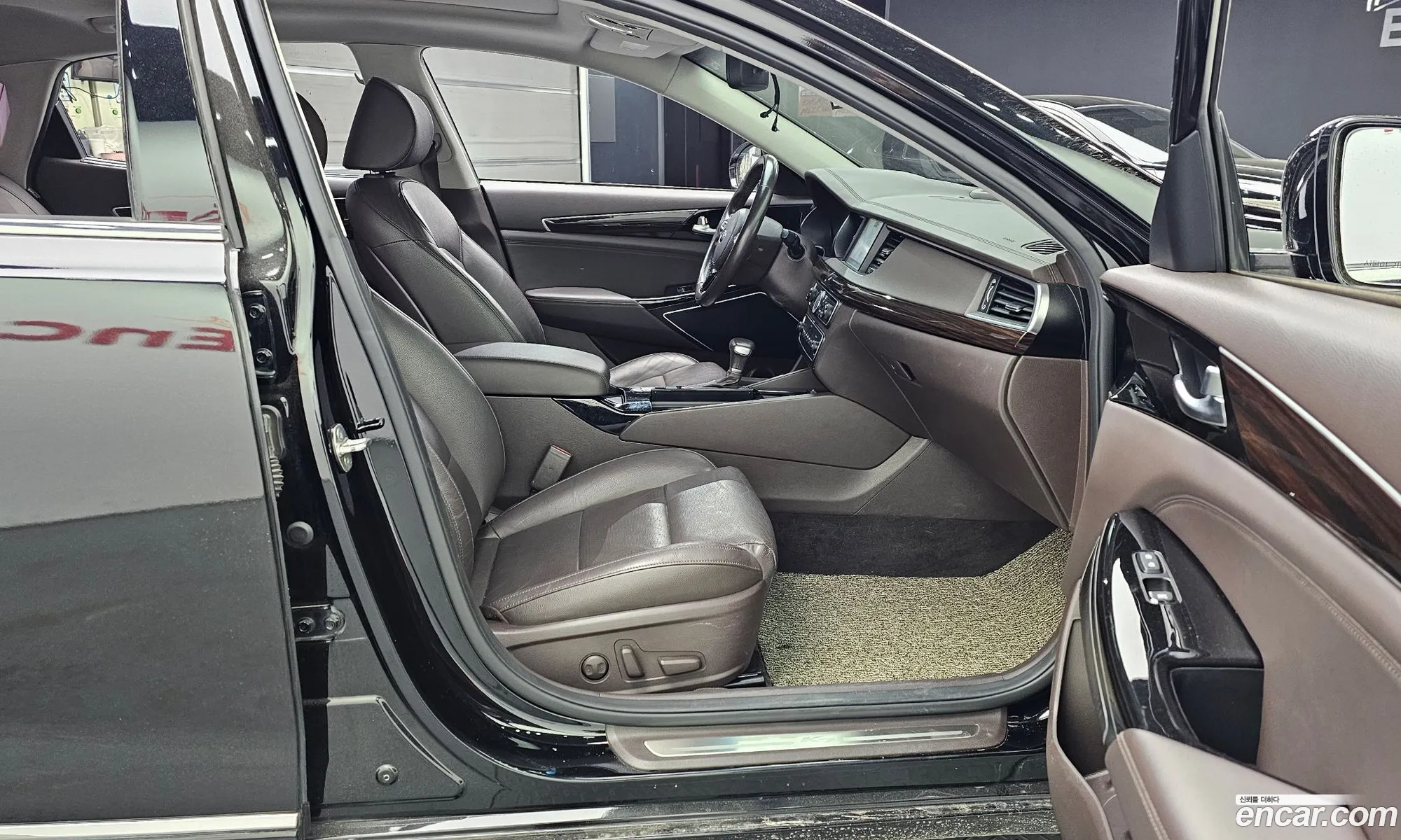 Kia K7 2018 — 27