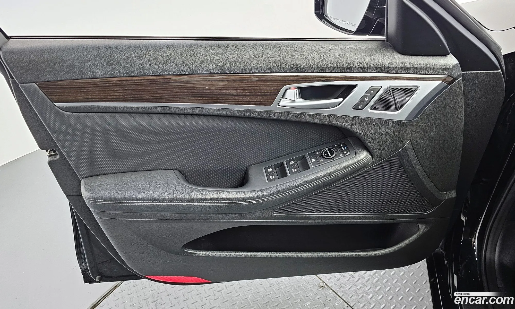 Genesis G80 2017 — 8