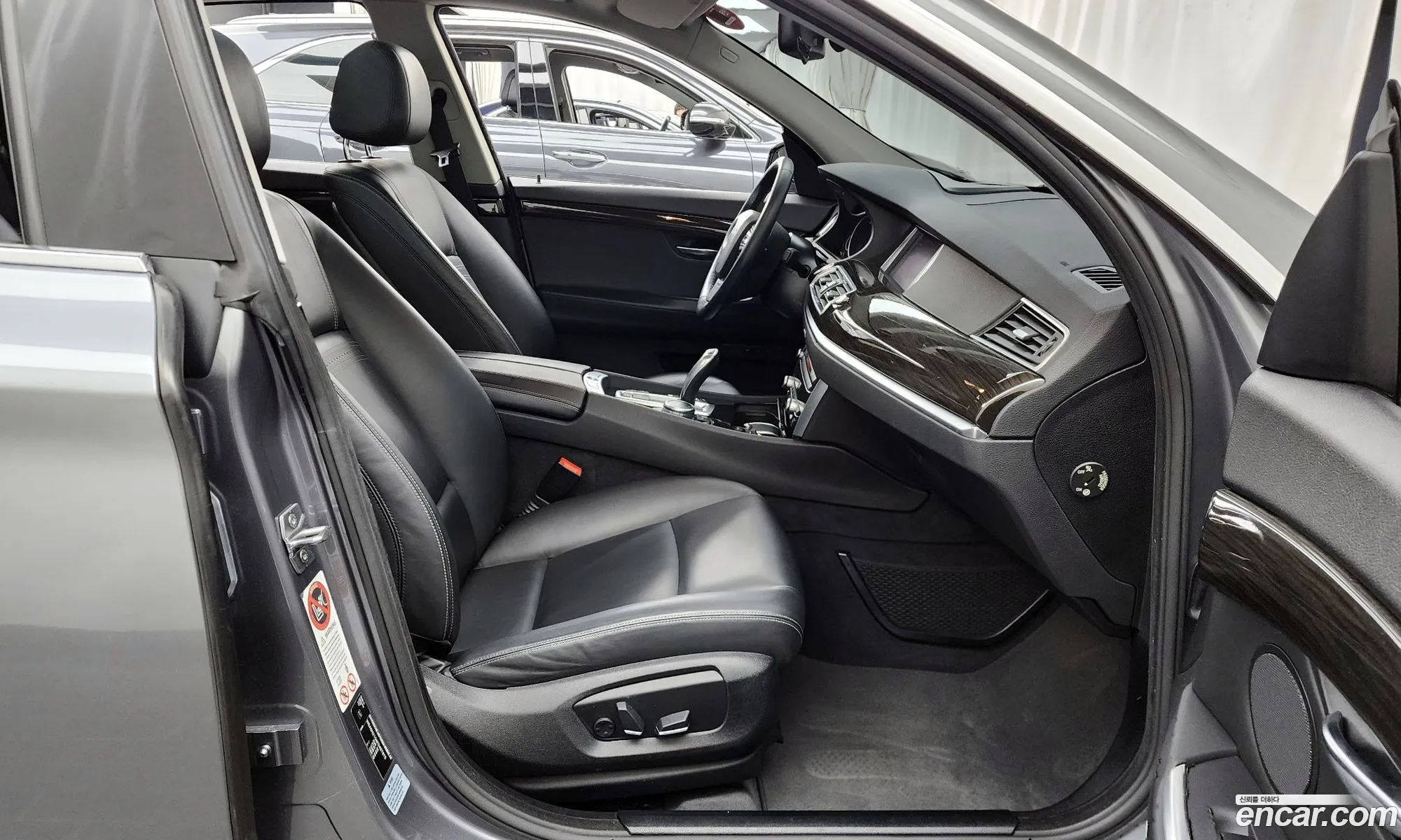 BMW 5 Series GT 2014 WBA5N2104FD497876 — 16