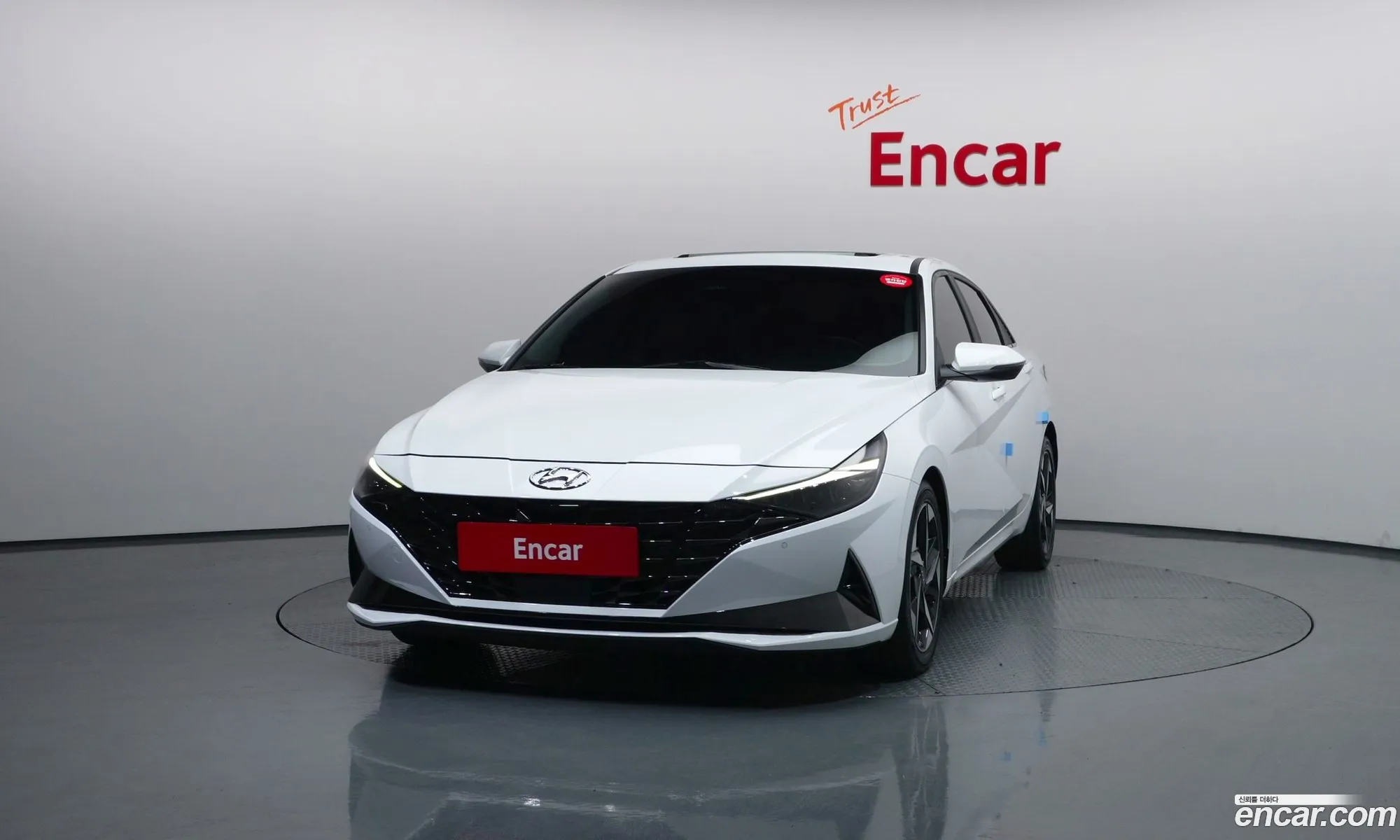 Hyundai Elantra 2020 — 17